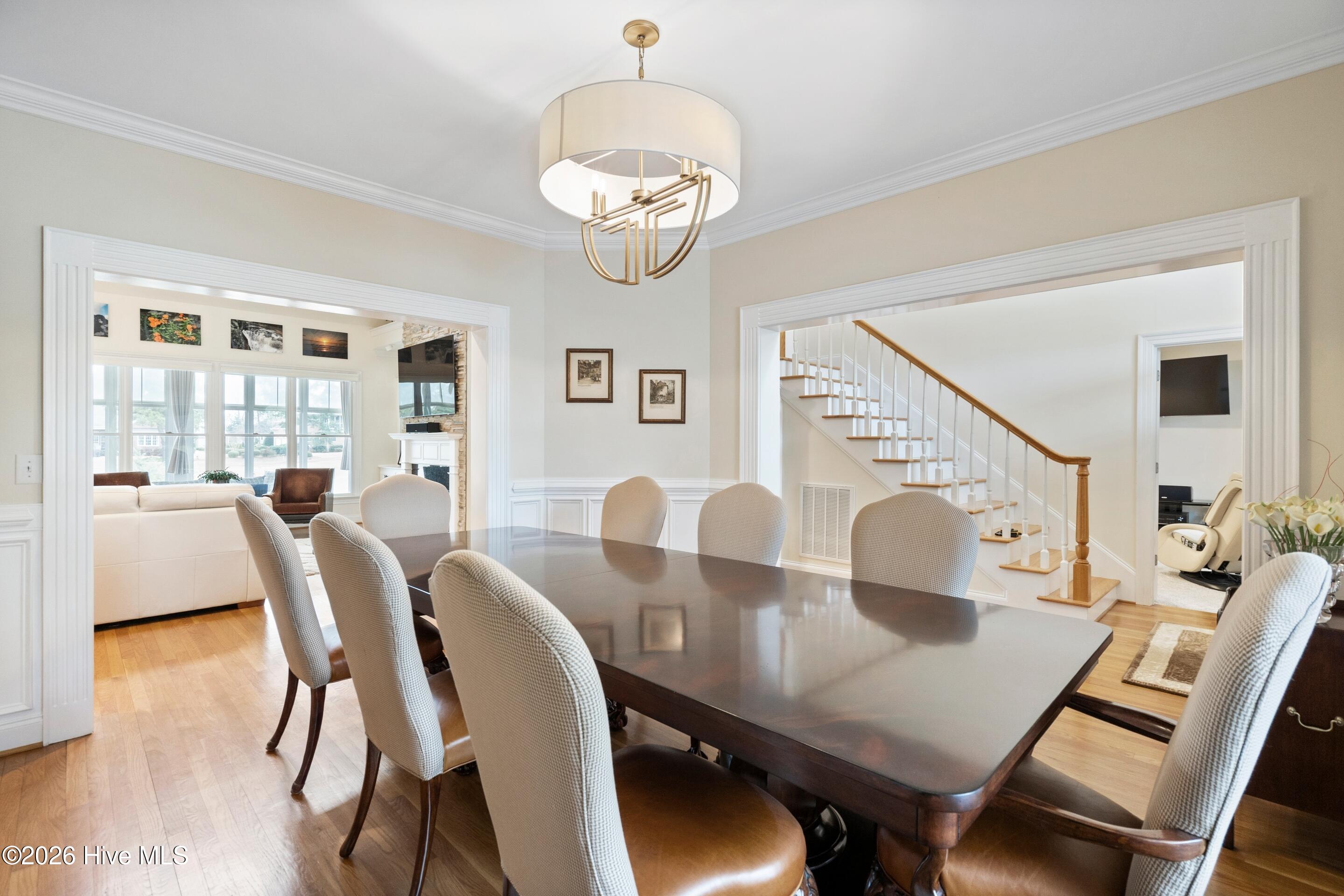 100548933 | Photo 17