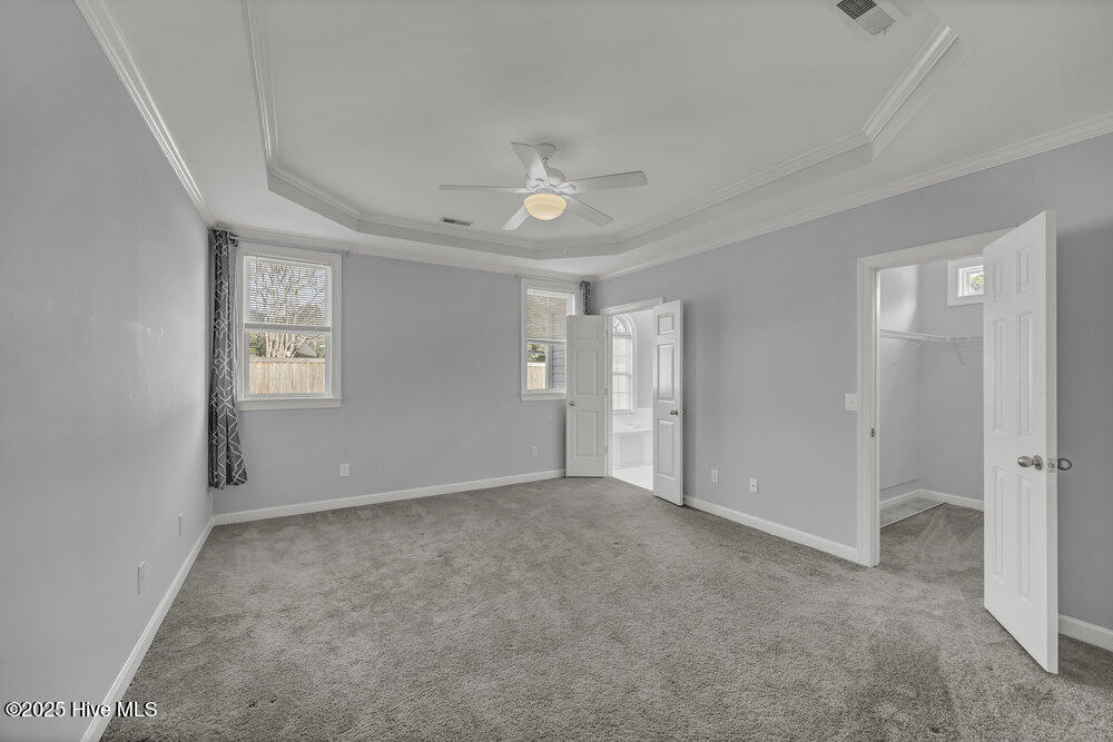 100546133 | Photo 11