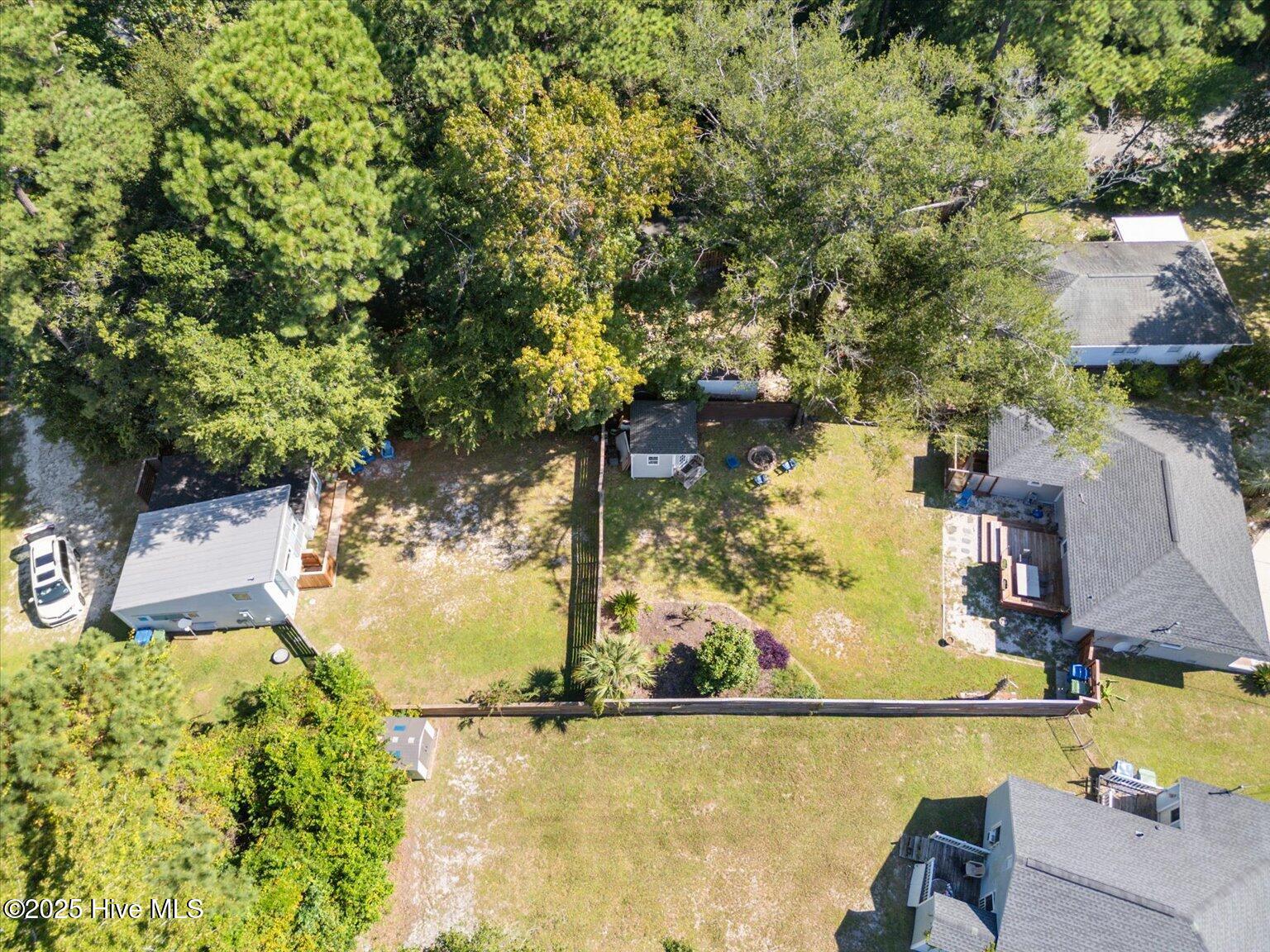 100528295 | Photo 44