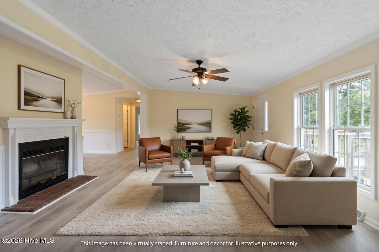 100584621 | Photo 13