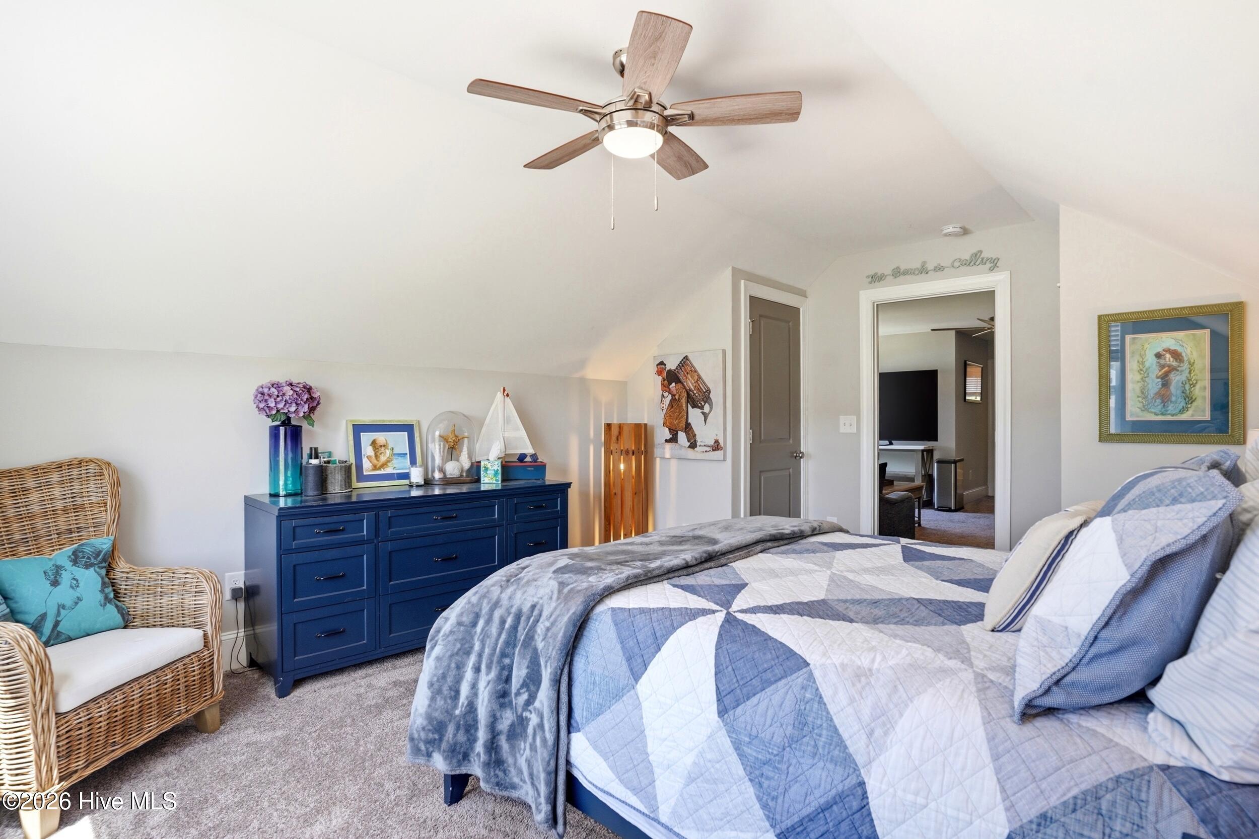 100569213 | Photo 30