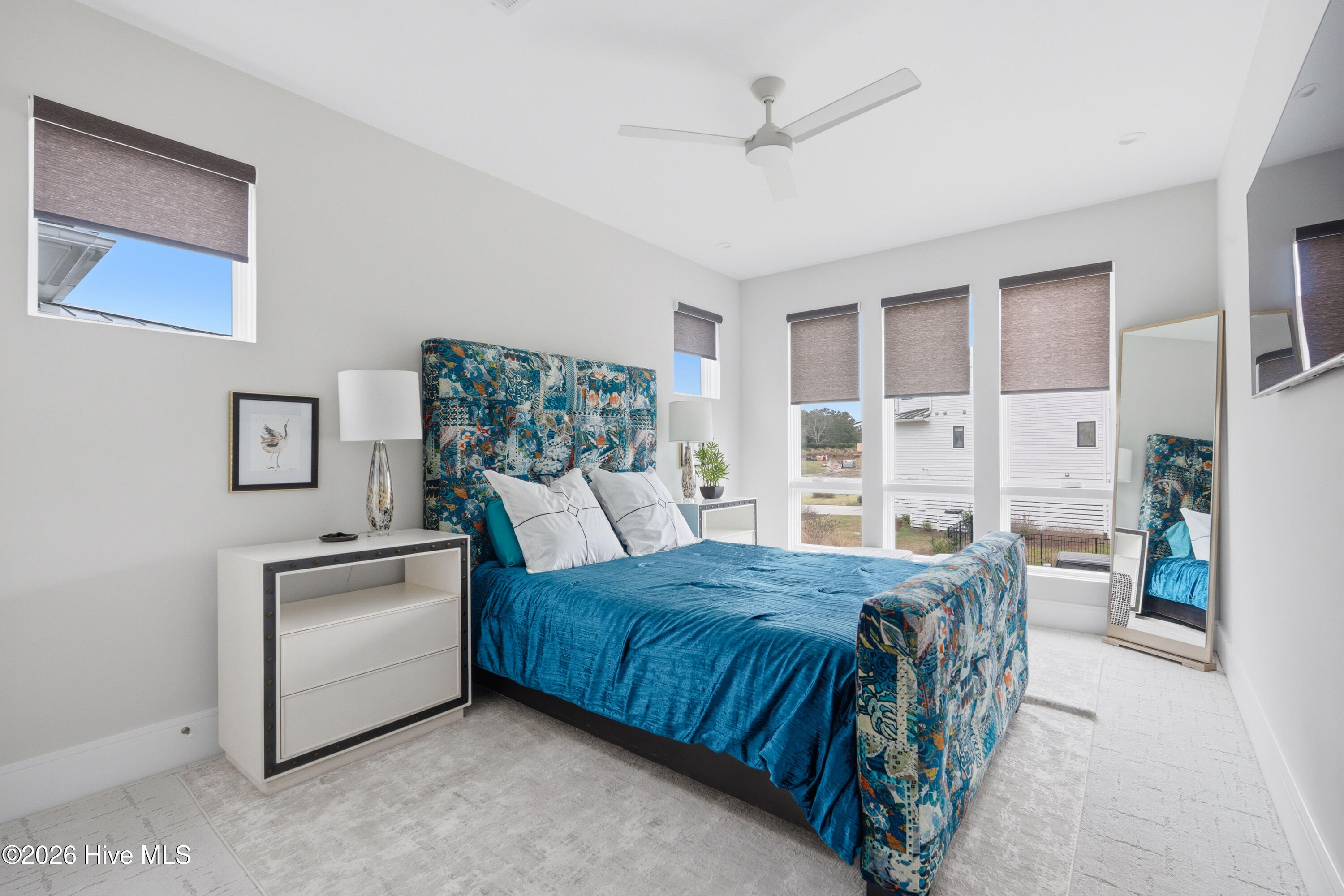 100567165 | Photo 57