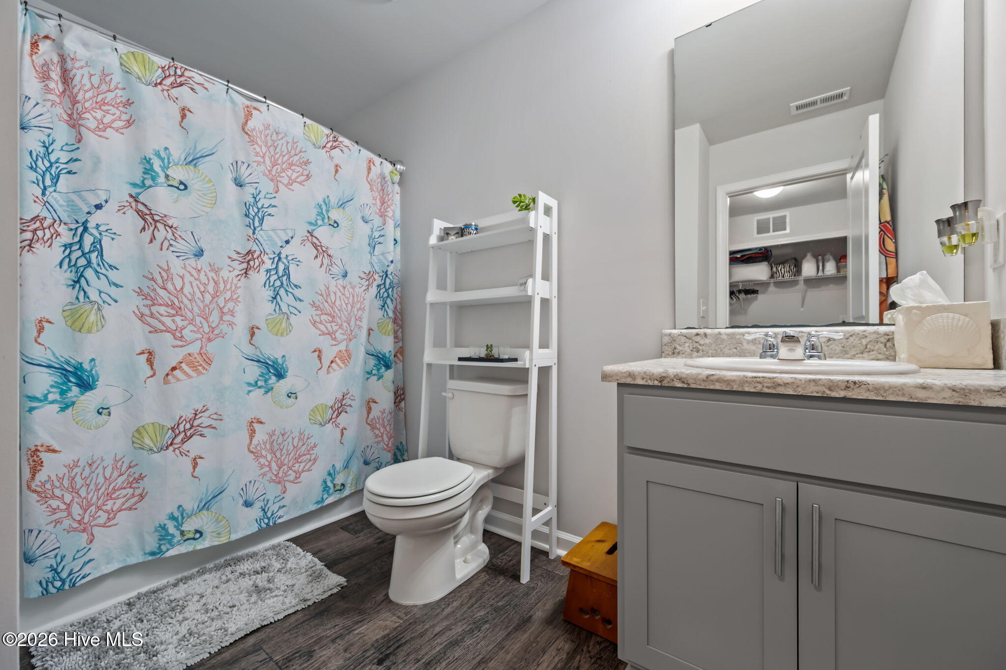 100552202 | Photo 45