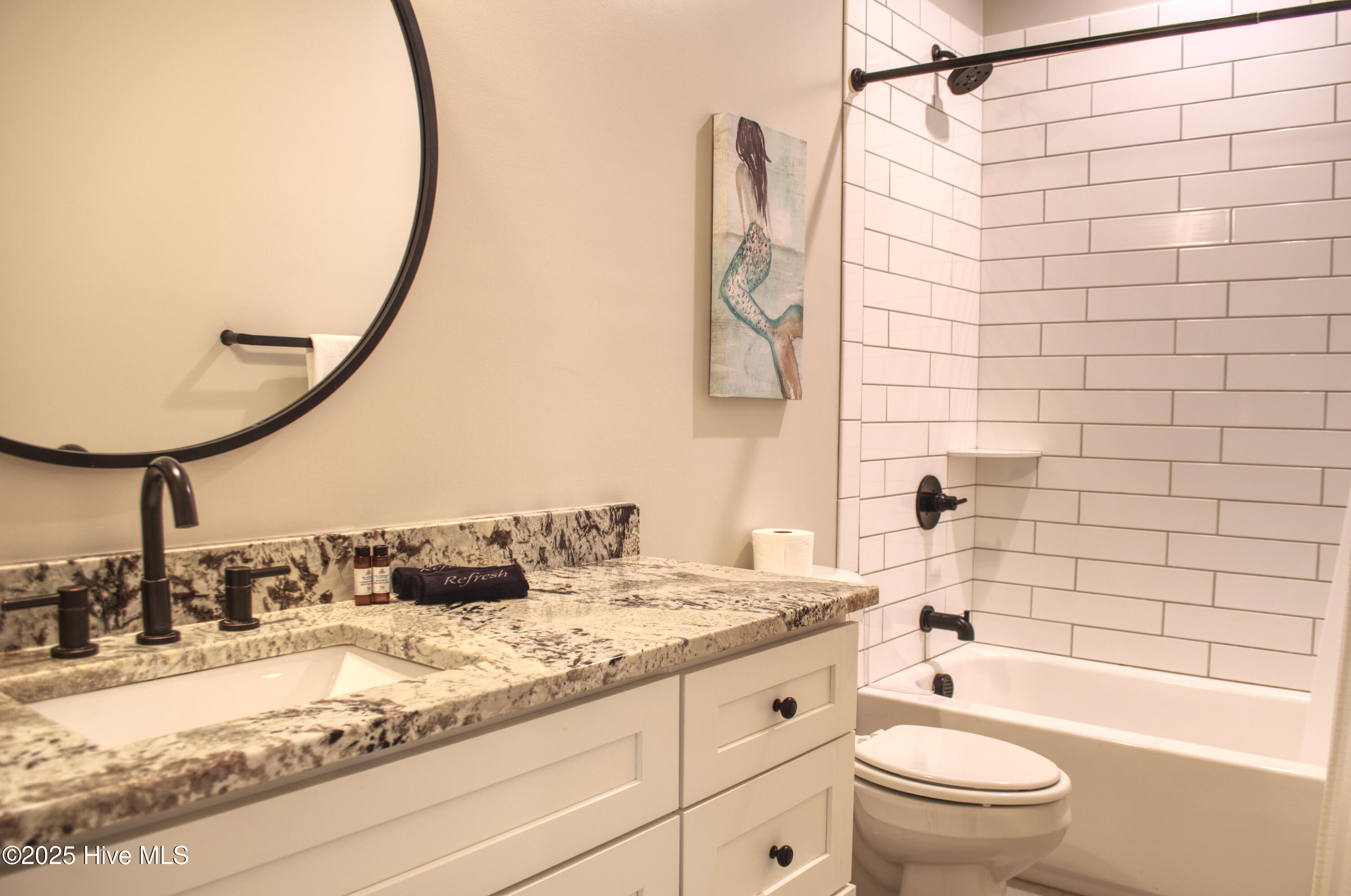 100526777 | Photo 25