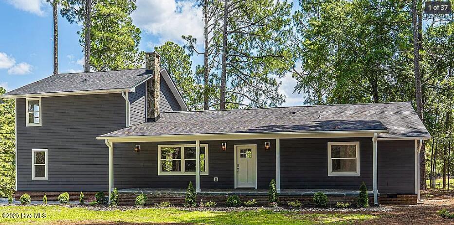 Homes for sale in West End, NC | 118 Devonshire Ave E, West End, NC 27376 | MLS# 100531273