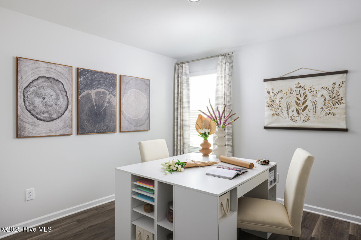 100525097 | Photo 27