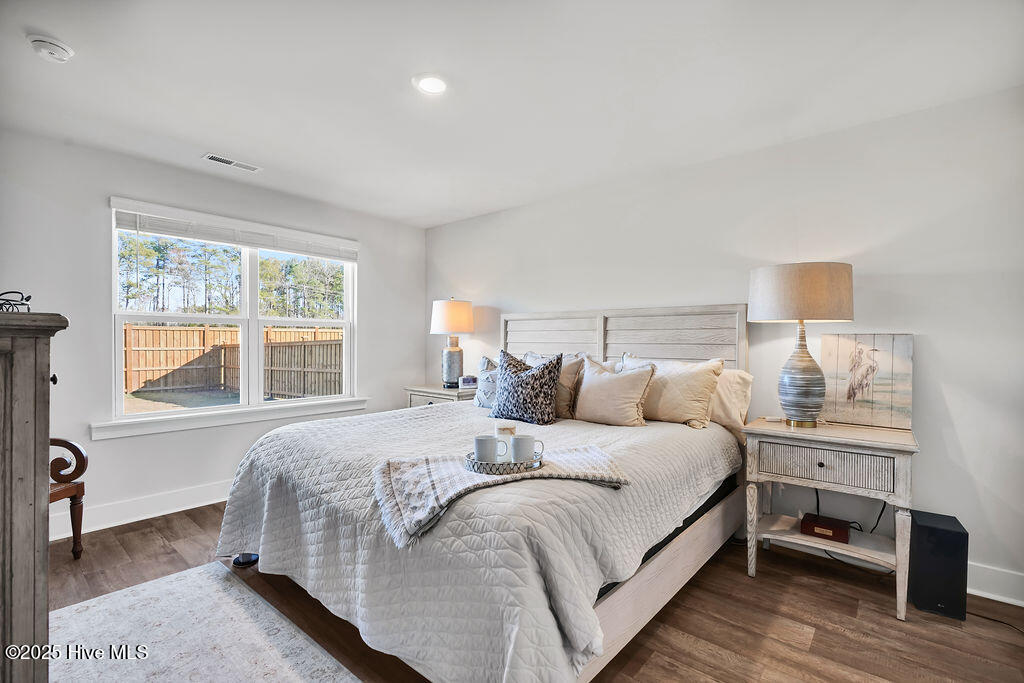 100542156 | Photo 21