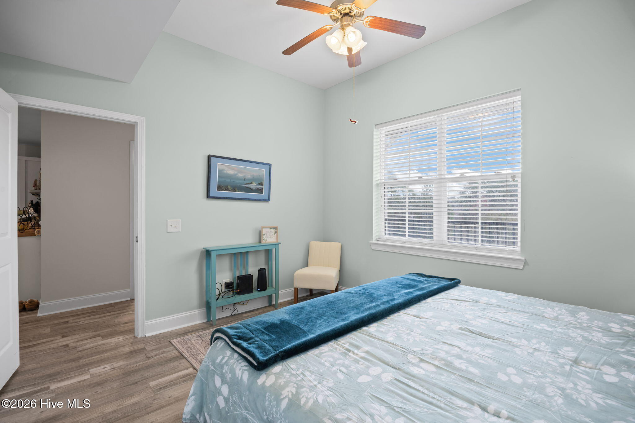 100558895 | Photo 32