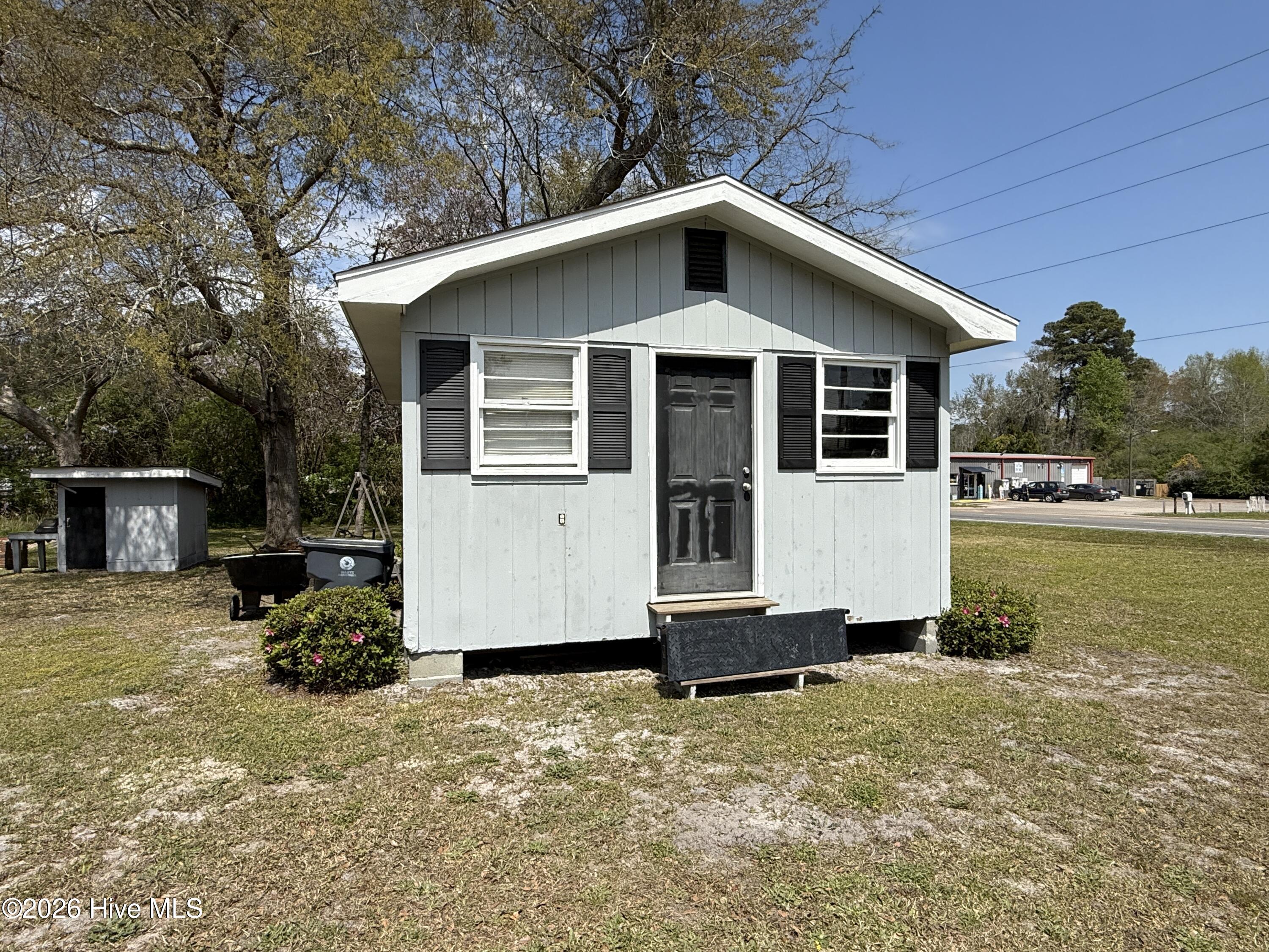 100564685 | Photo 16