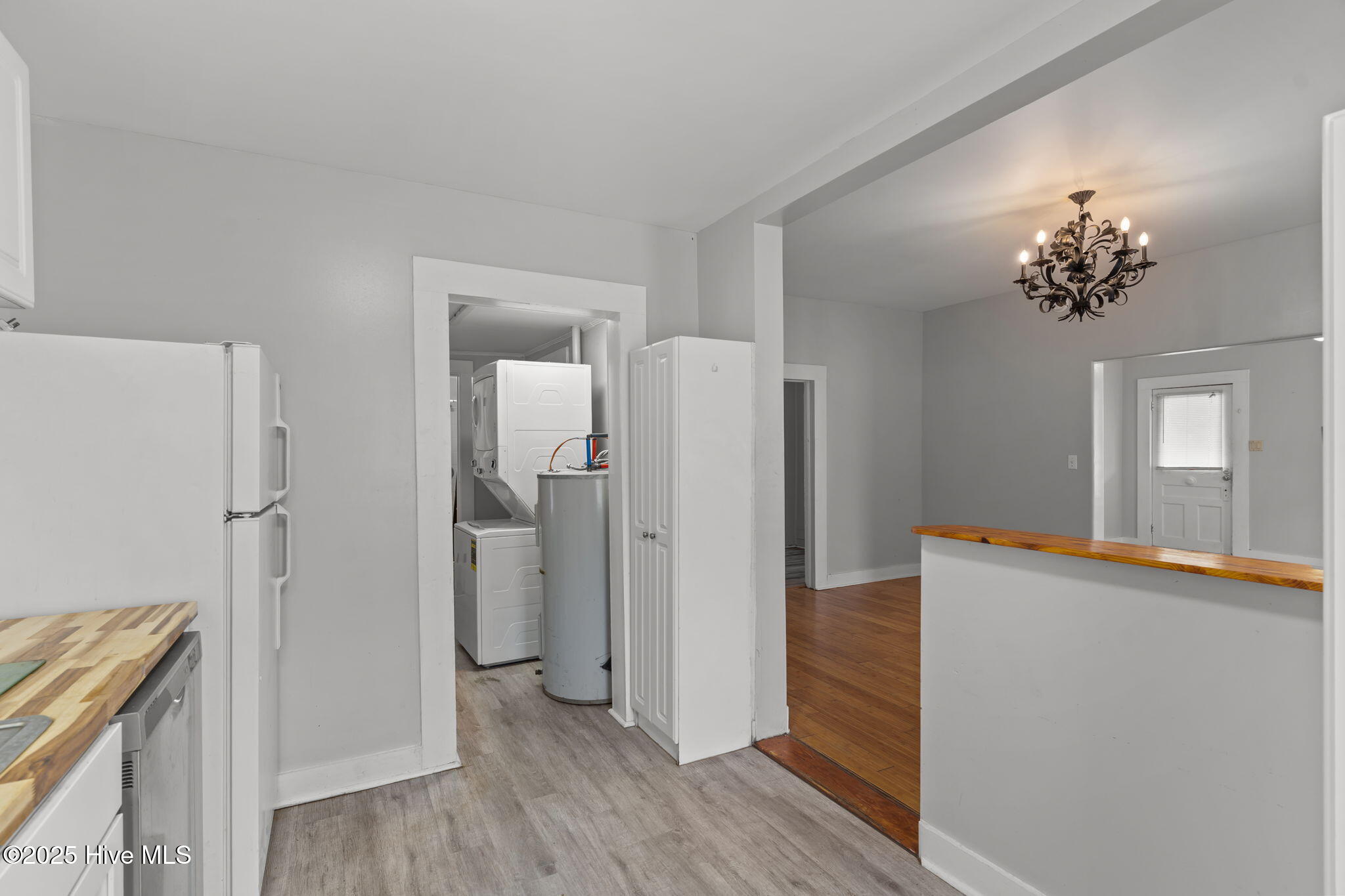 100542982 | Photo 25