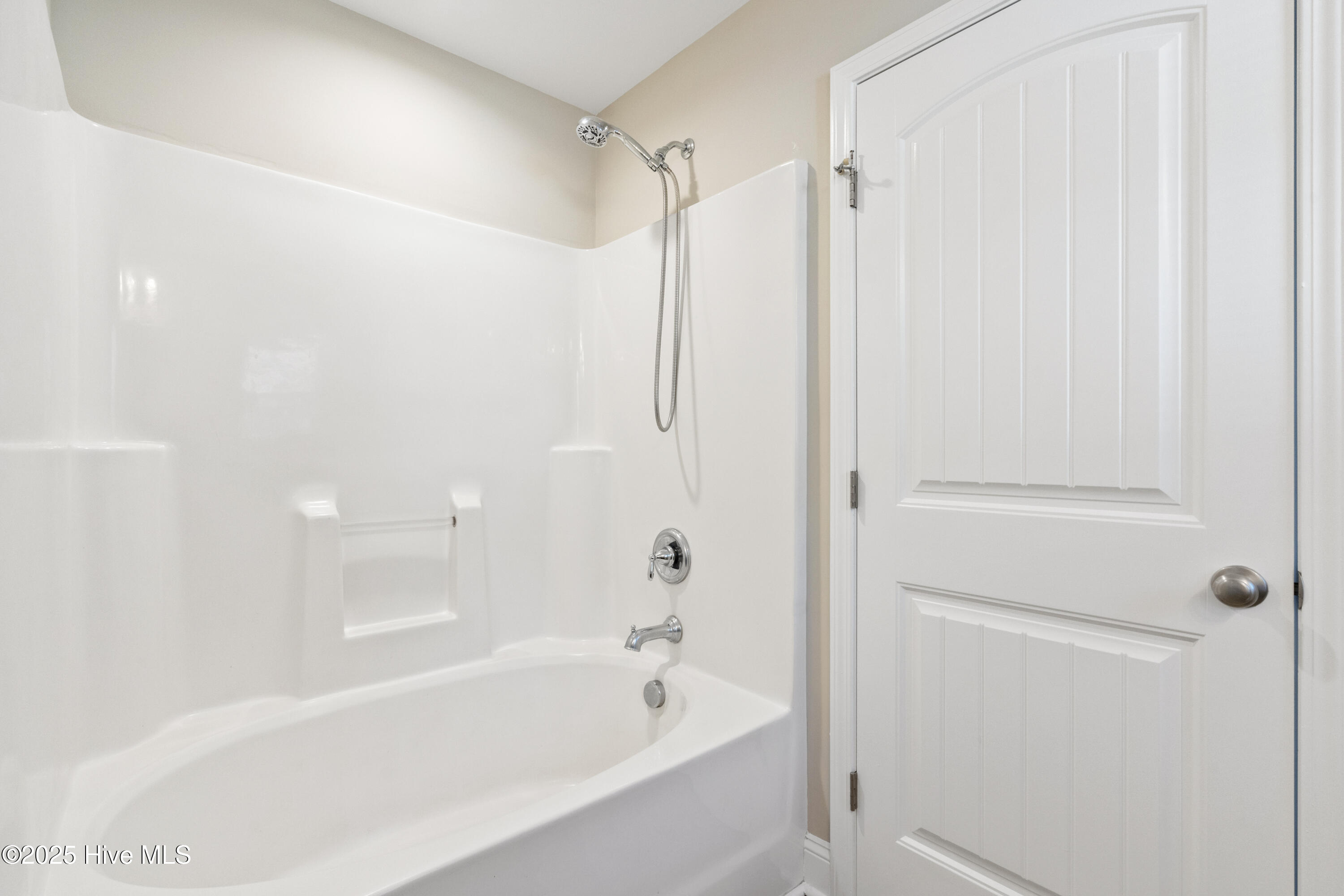 100523532 | Photo 31