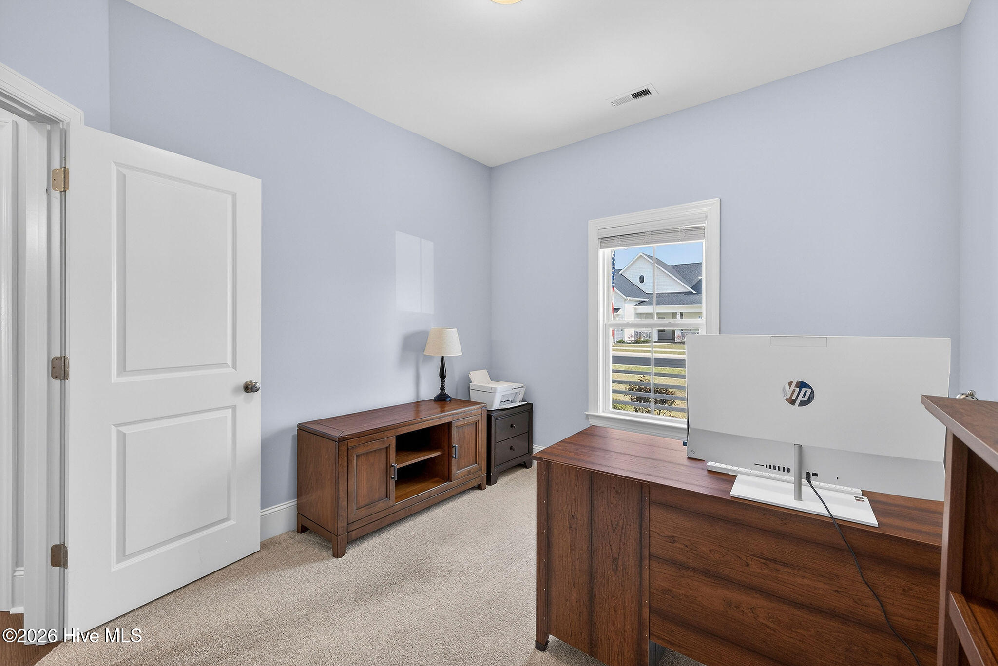 100563102 | Photo 25