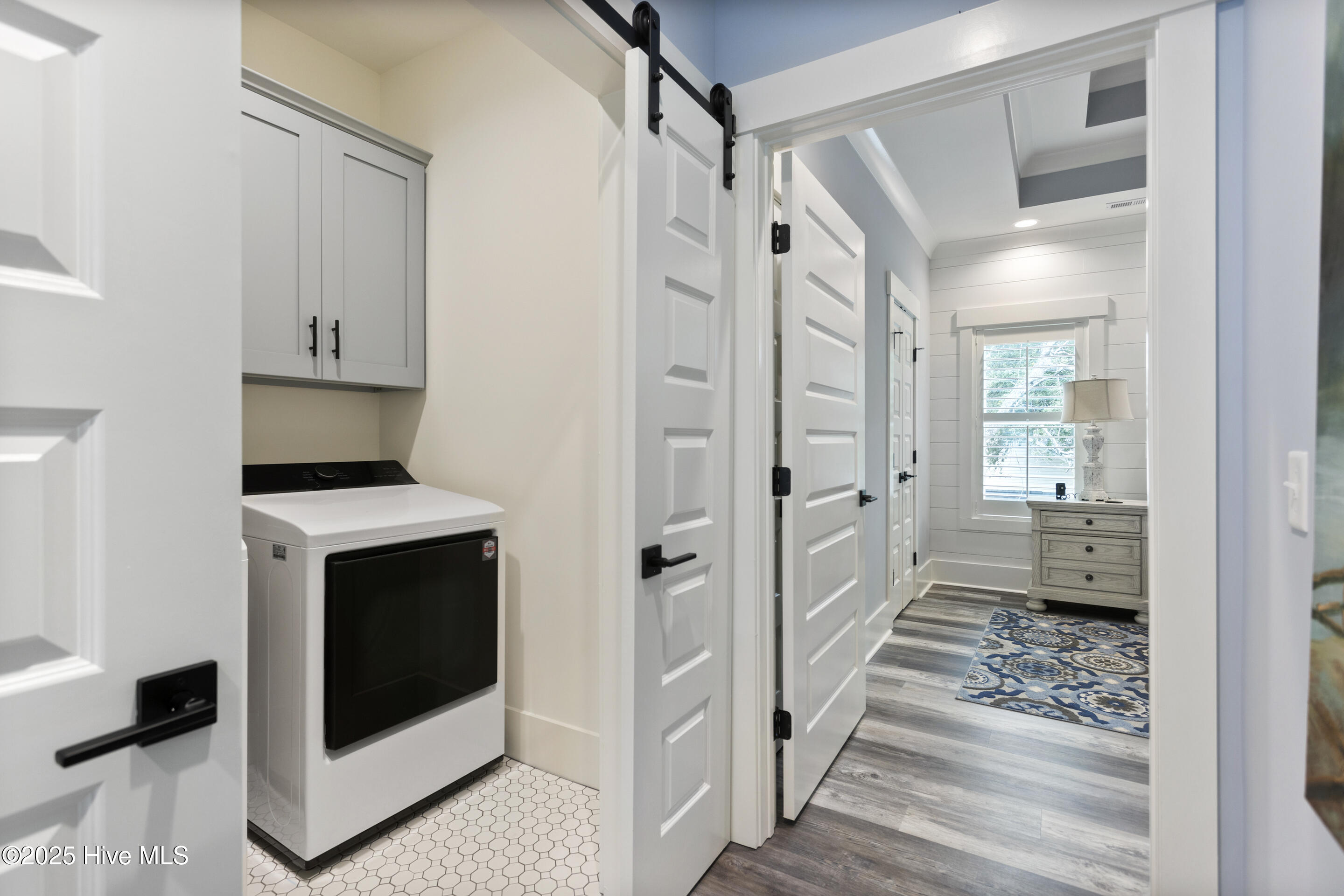 100504918 | Photo 23