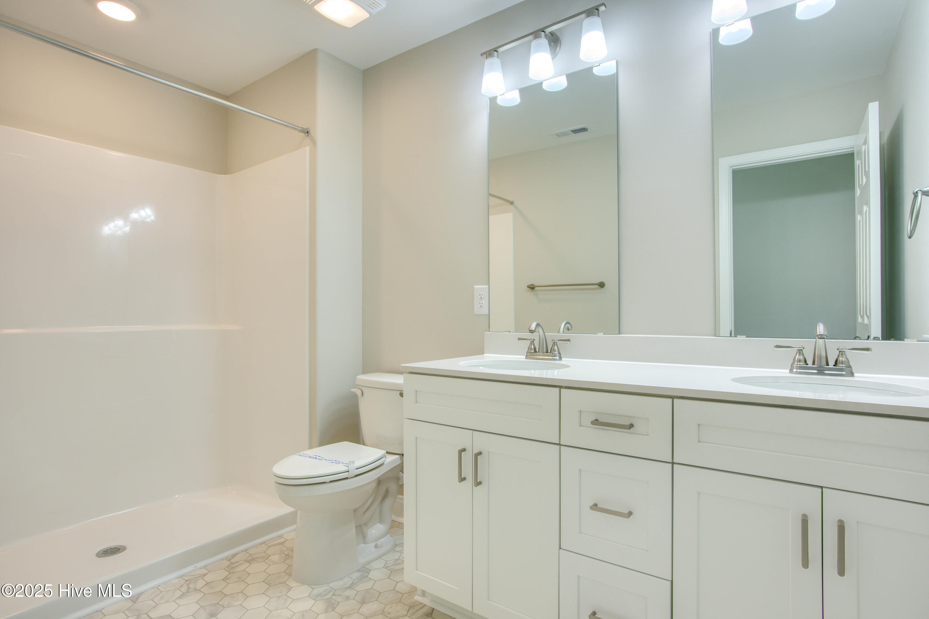 100495059 | Photo 23