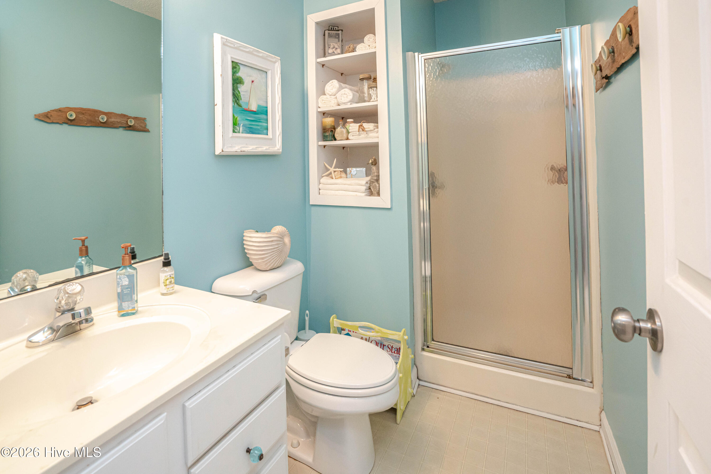 100561840 | Photo 32