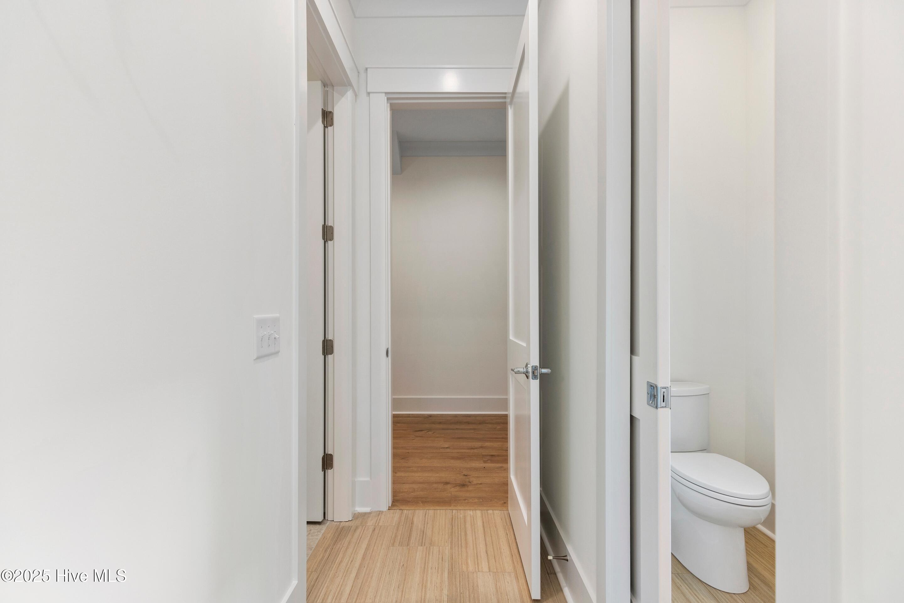 100542273 | Photo 50