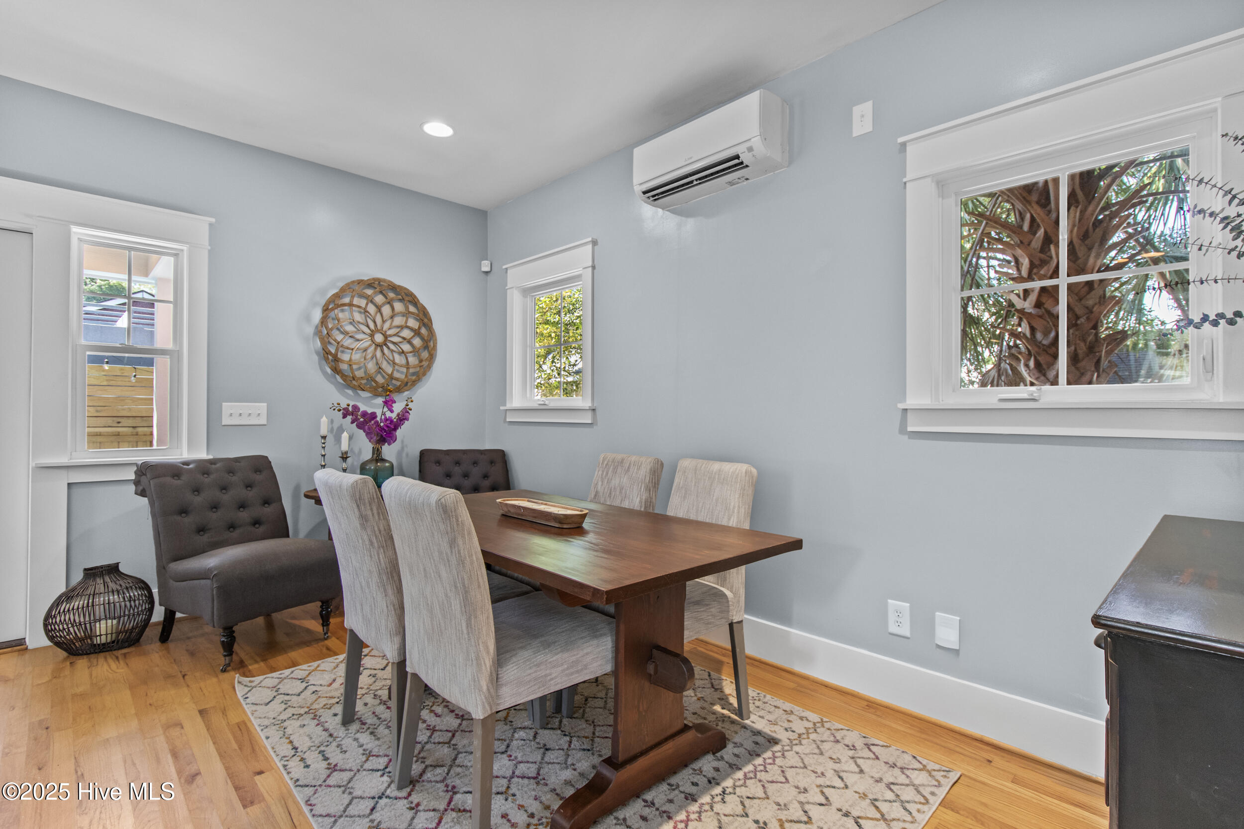 100532640 | Photo 25