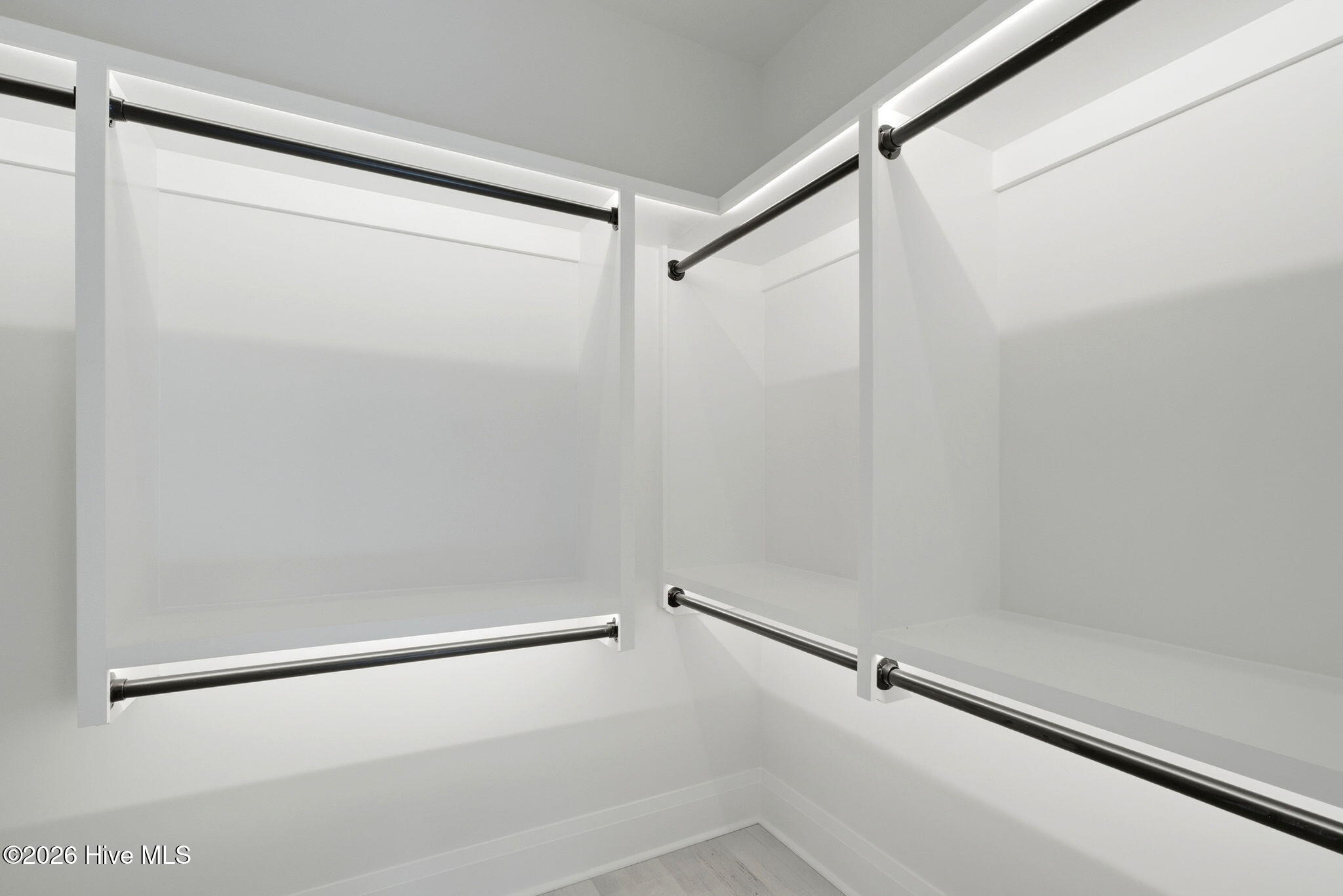 100554131 | Photo 29