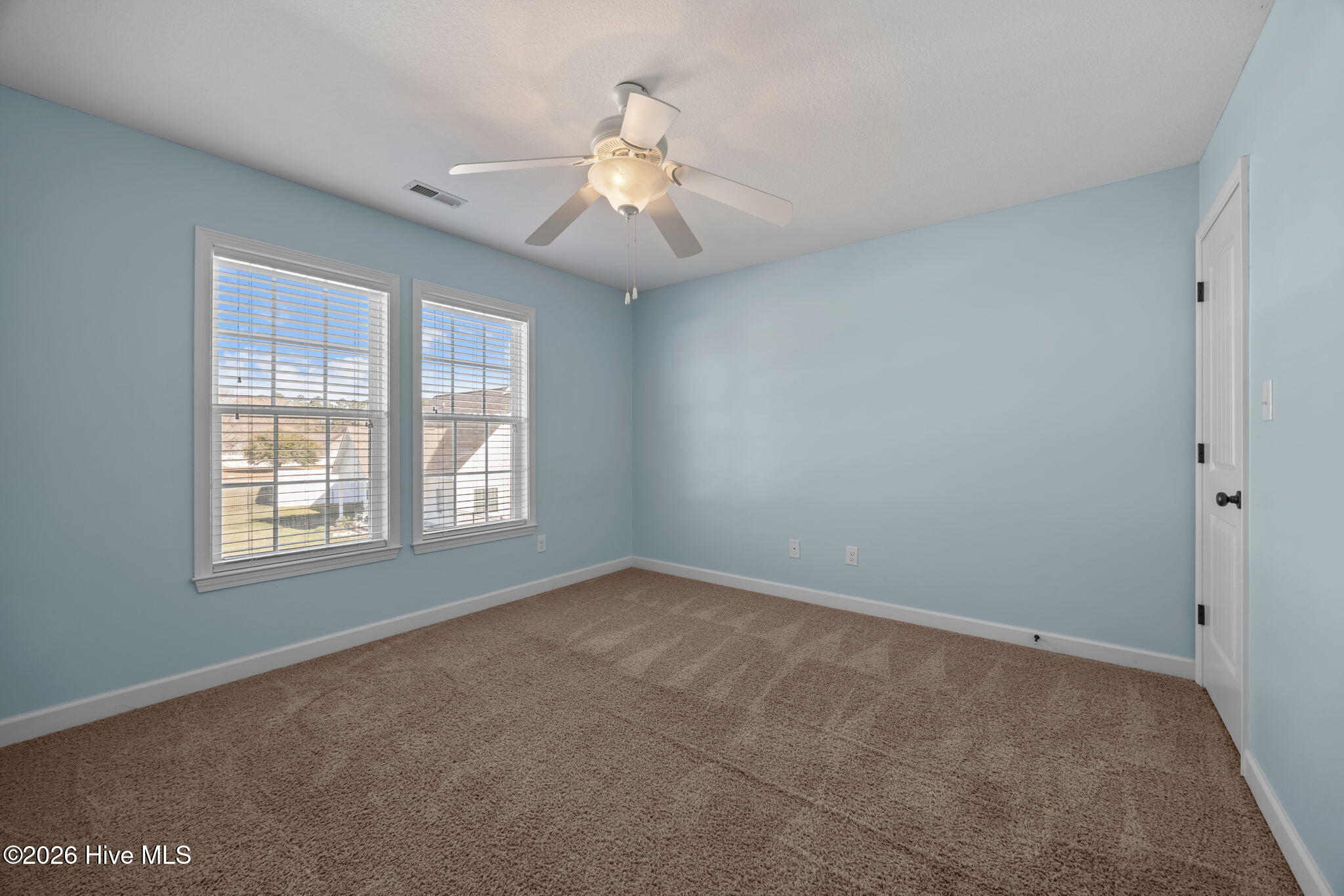 100560310 | Photo 31