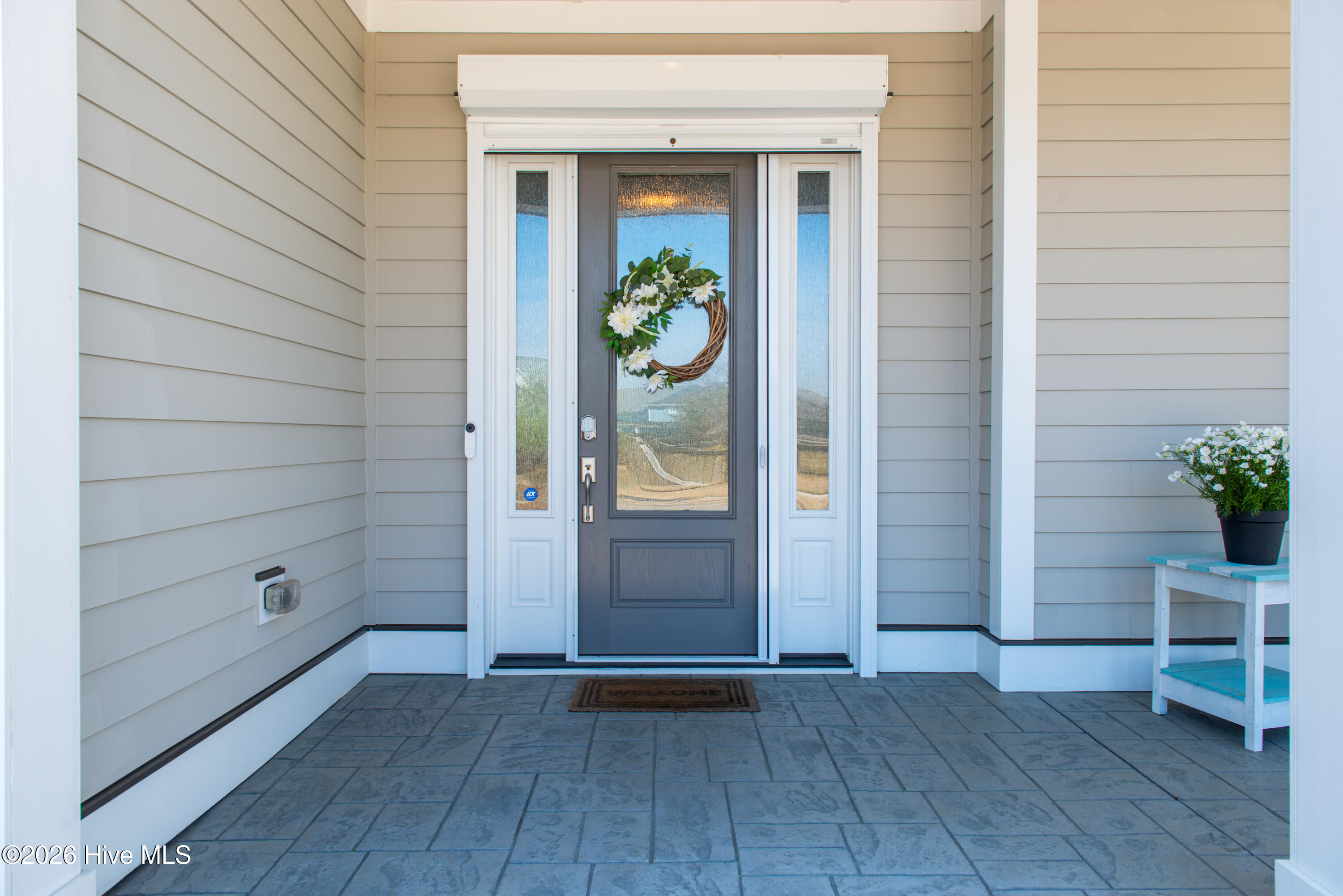 100560299 | Photo 10