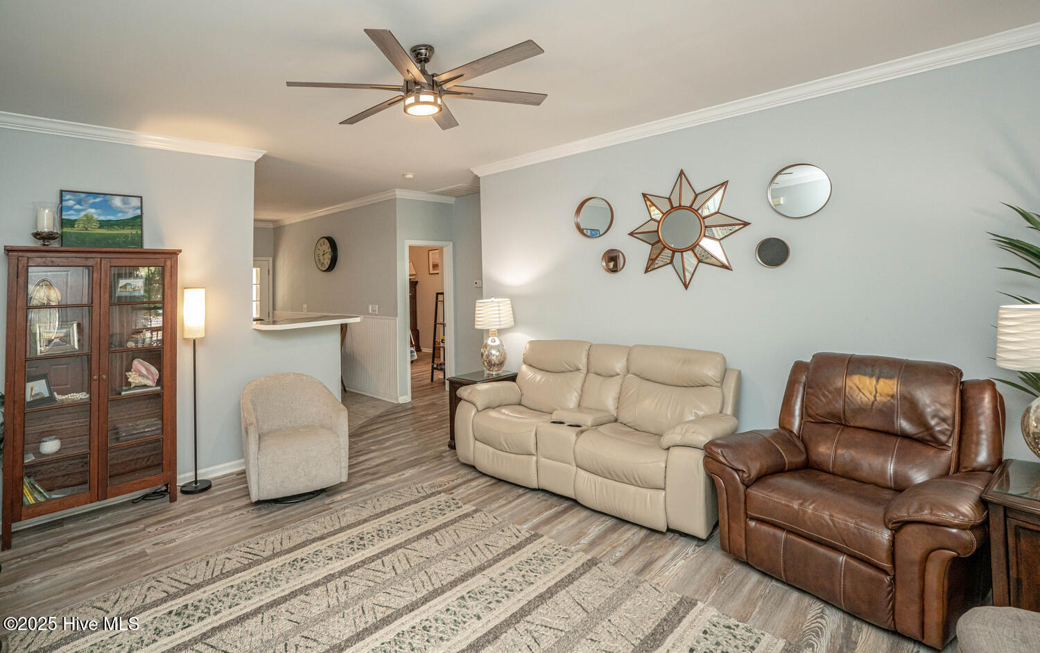 100532611 | Photo 29