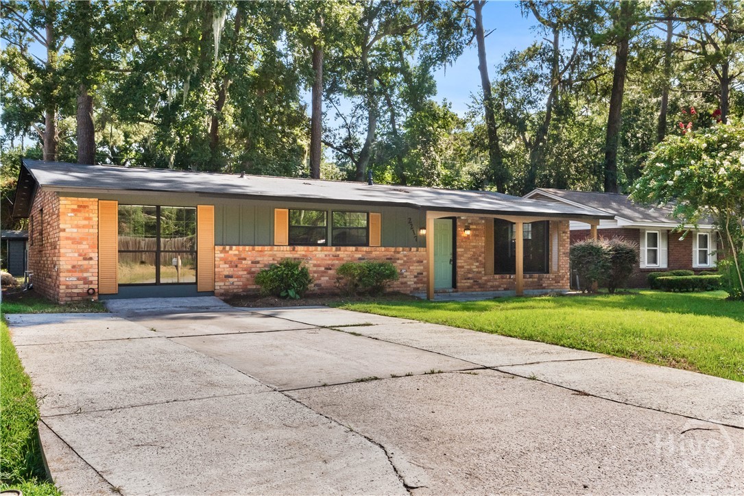 2nd image of 2217 Iris St, Savannah, GA 31406 | MLS# SA363106