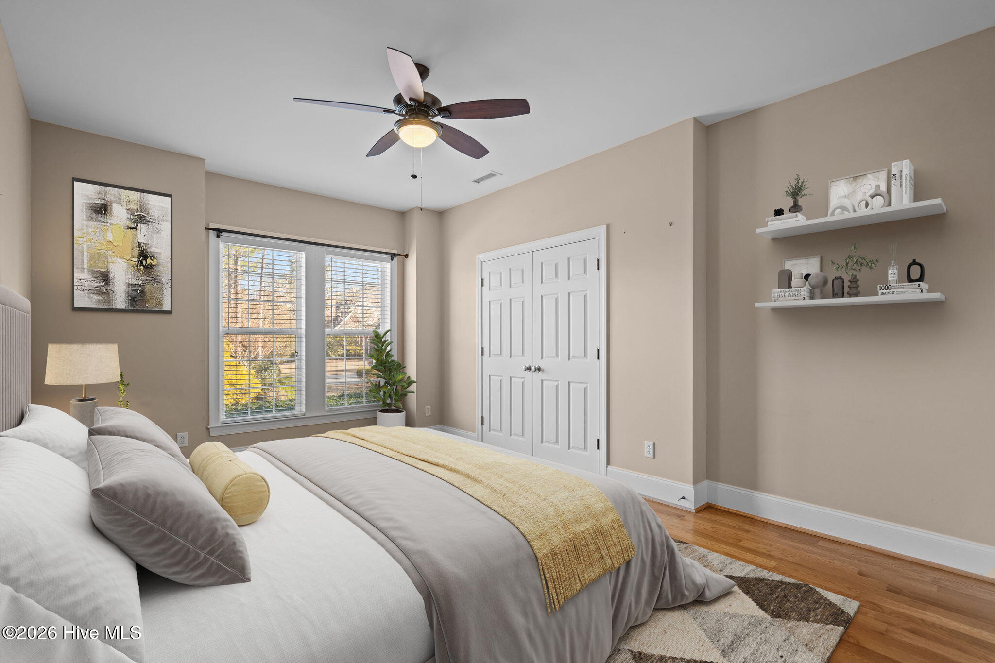 100552731 | Photo 35