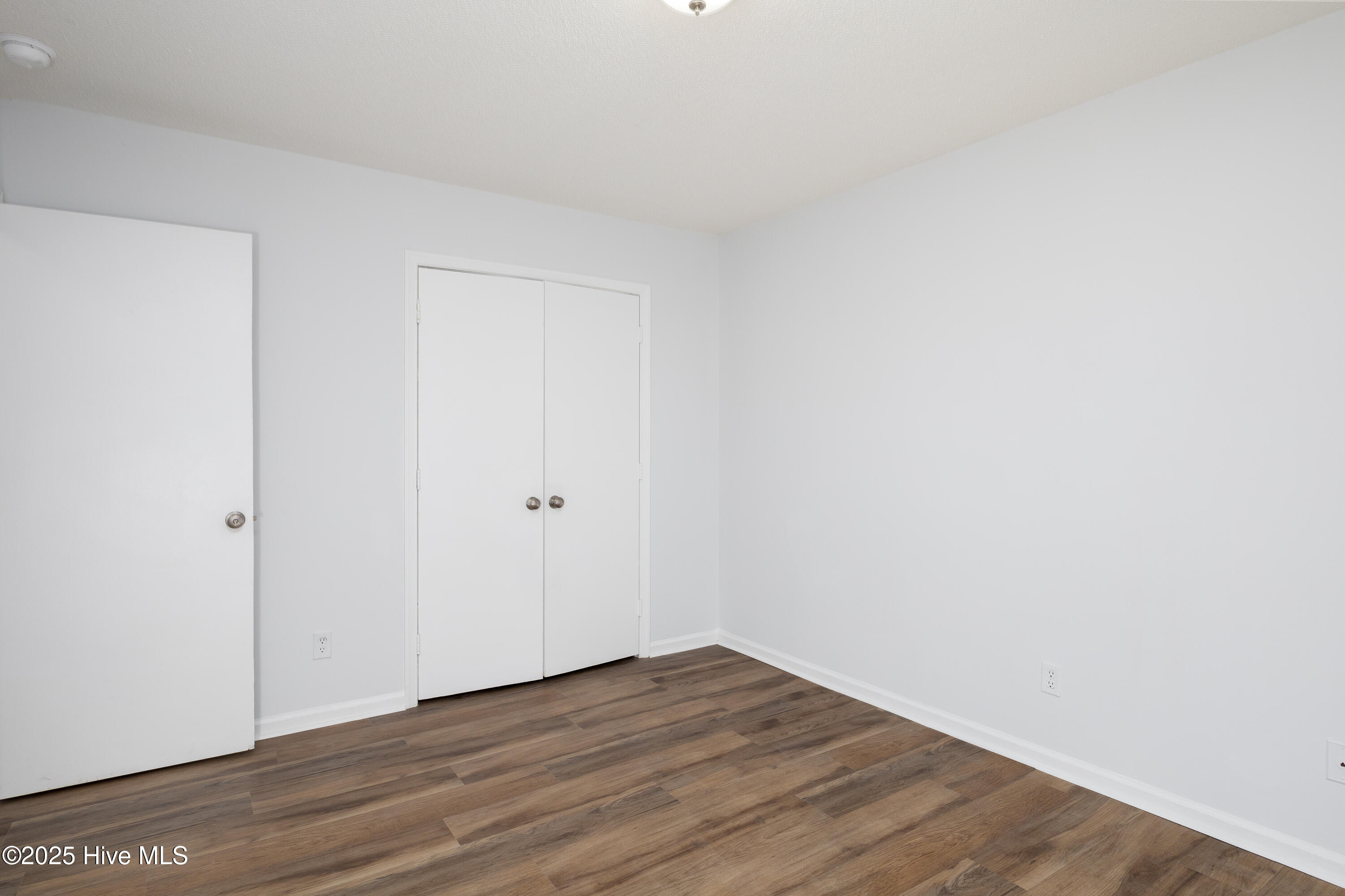 100567118 | Photo 17