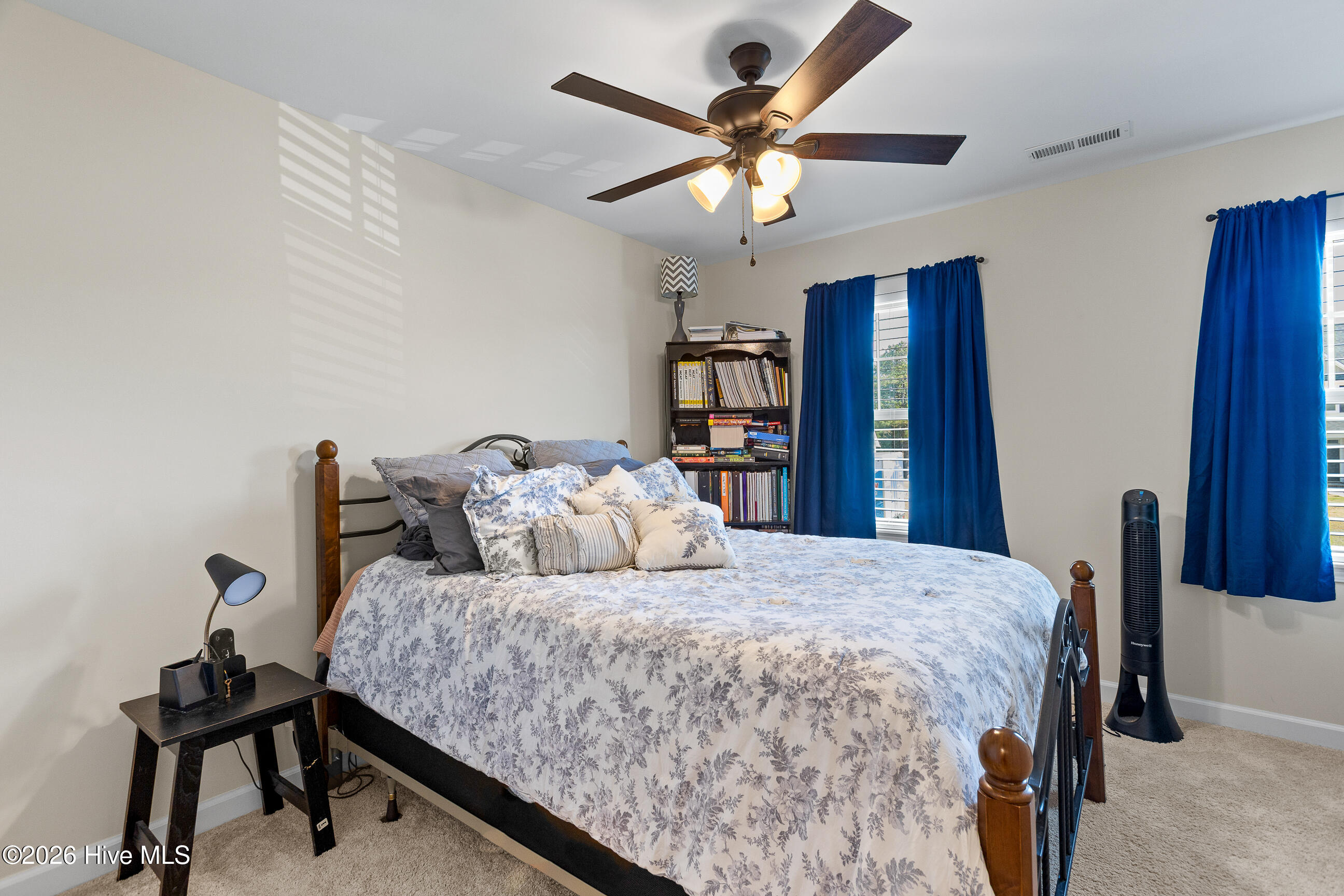 100564735 | Photo 21