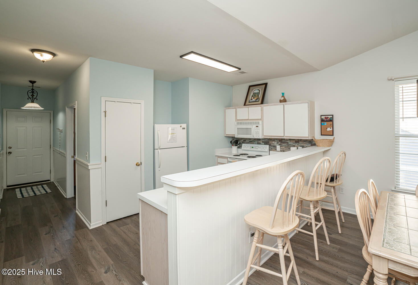 100538055 | Photo 16