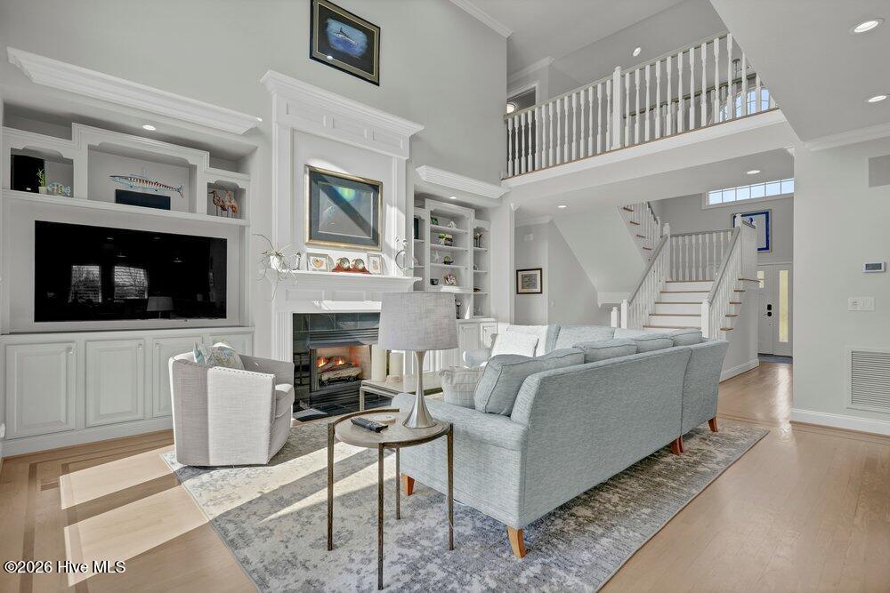 100563942 | Photo 14