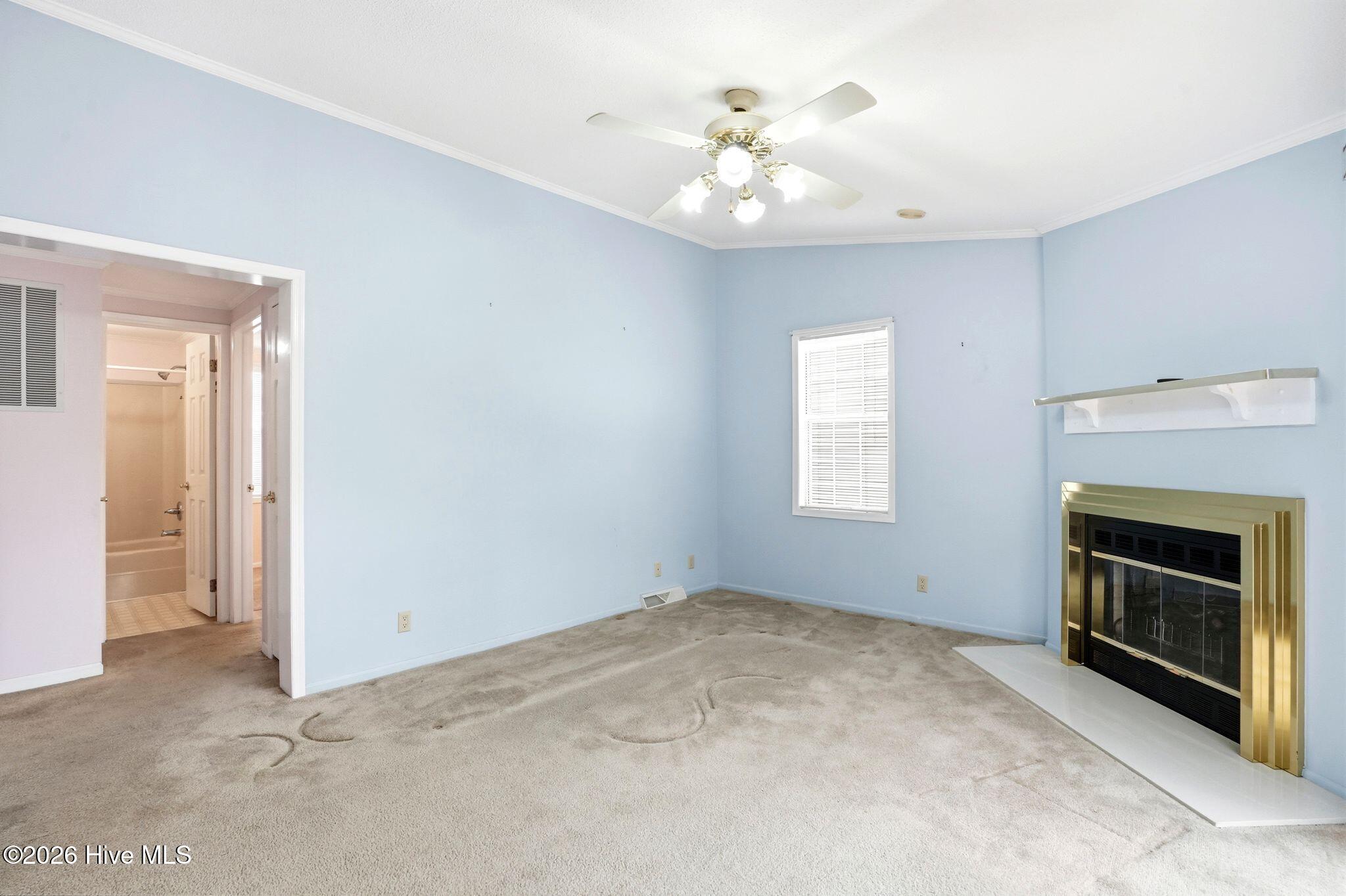 100561756 | Photo 38