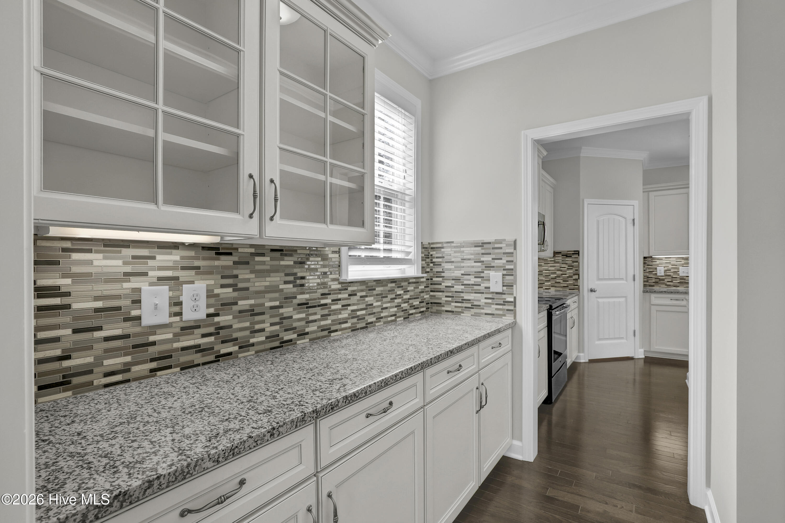 100556478 | Photo 14