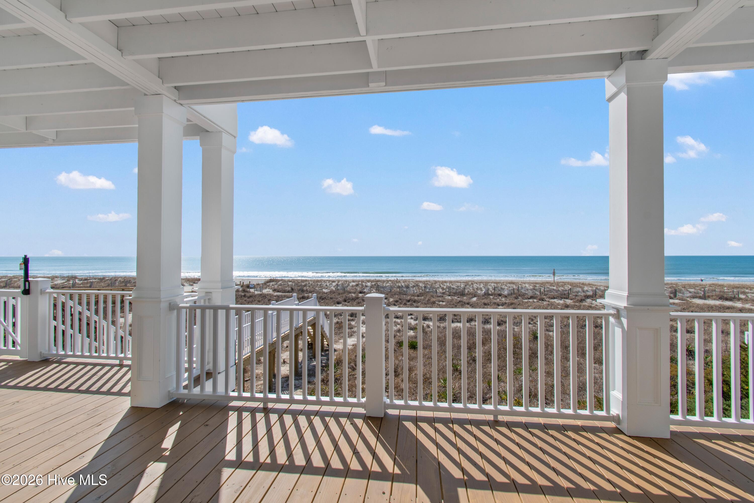 100525710 | Photo 34