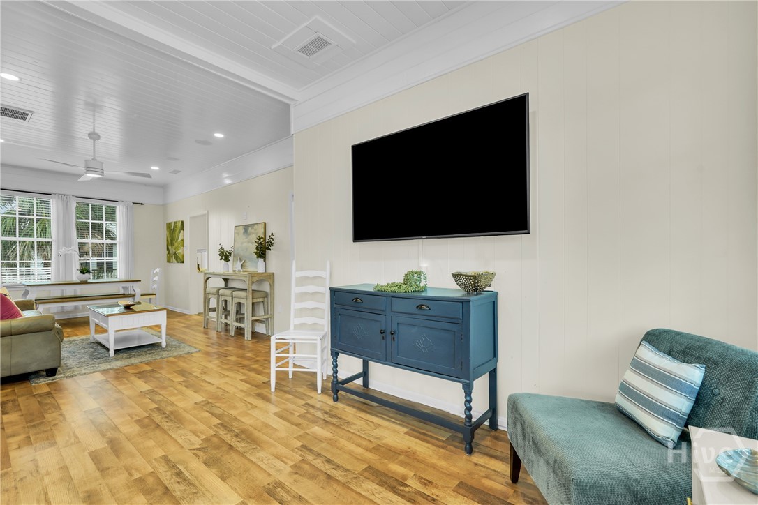 Photo 4 of Single family home for sale at 10 10Th Ter, Tybee Island, GA 31328 | MLS# SA337109 | Listing updated on 2026-09-18
