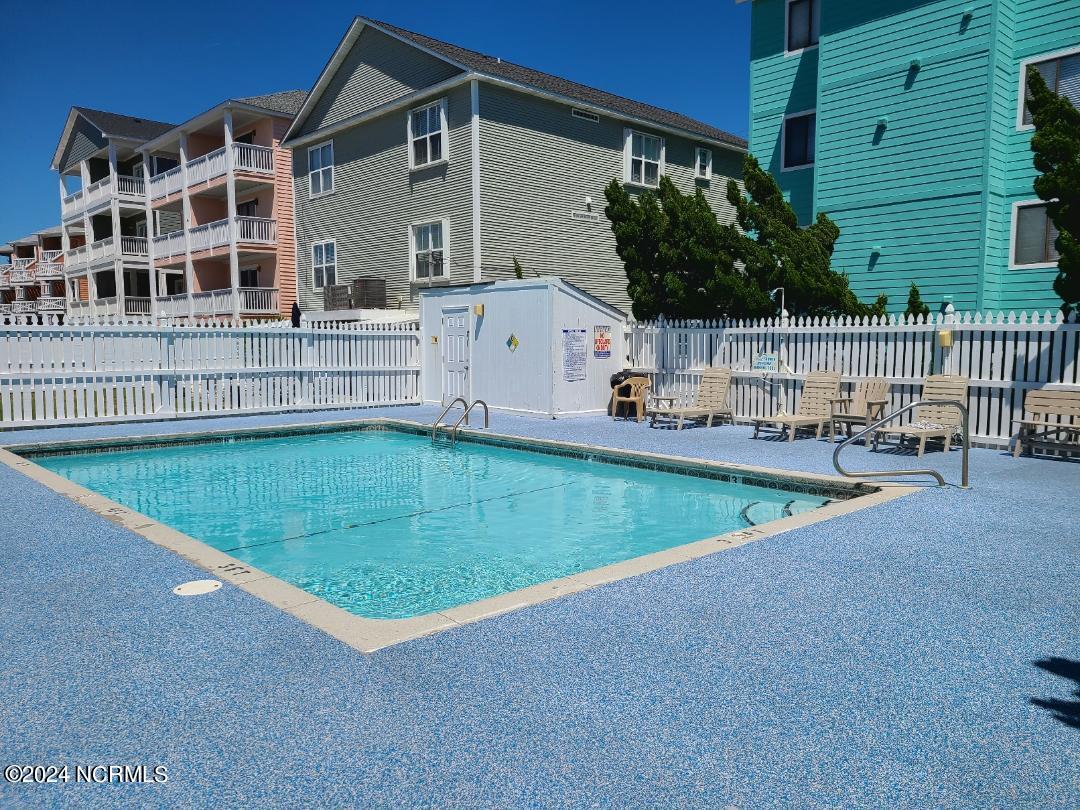 100492023 | Photo 23