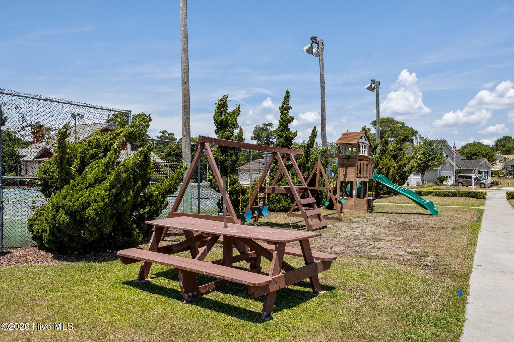 8711 Emerald Plantation Road 302,Emerald Isle