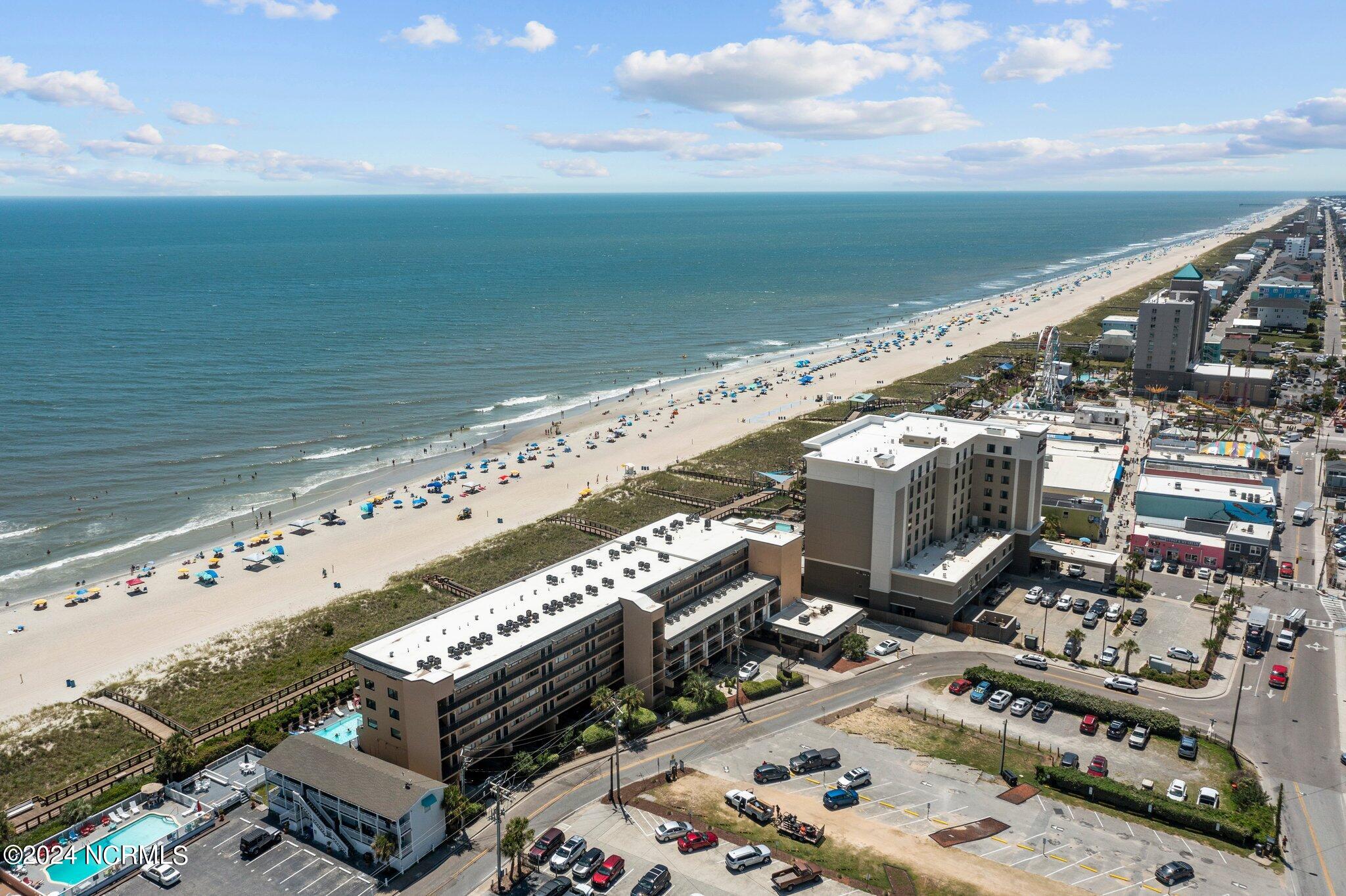 100445876 | Photo 33