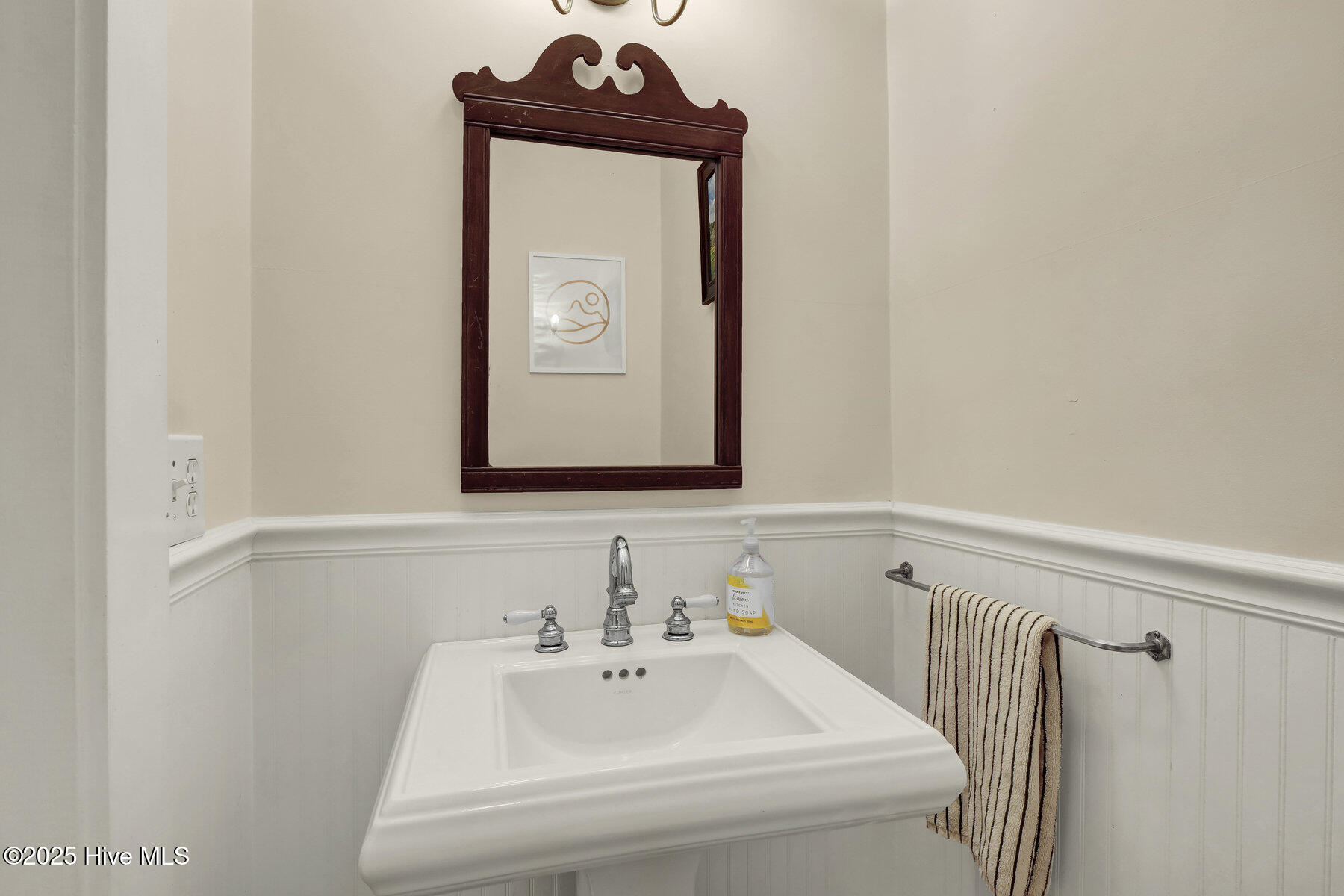 100542151 | Photo 21