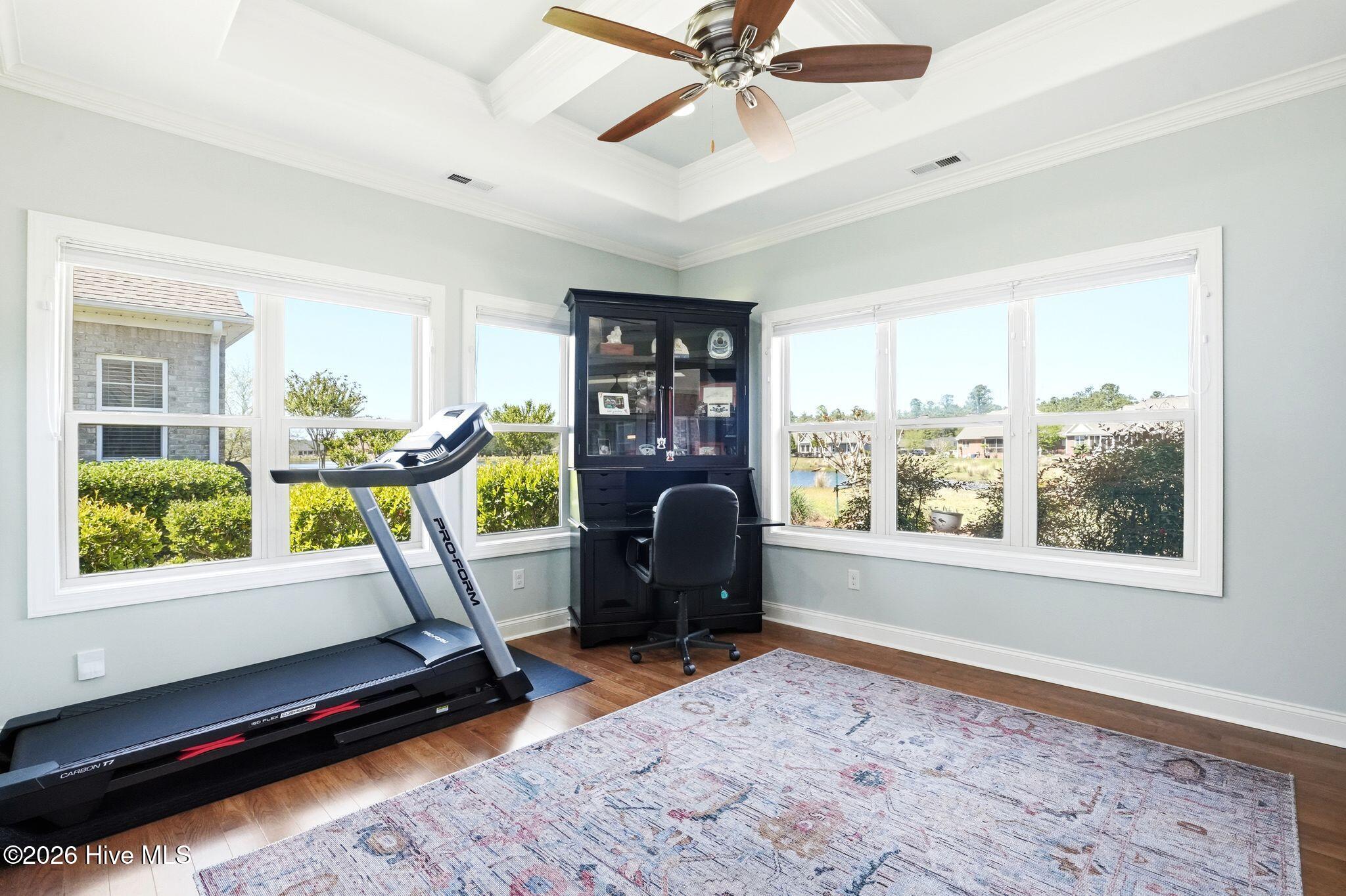 100565235 | Photo 40