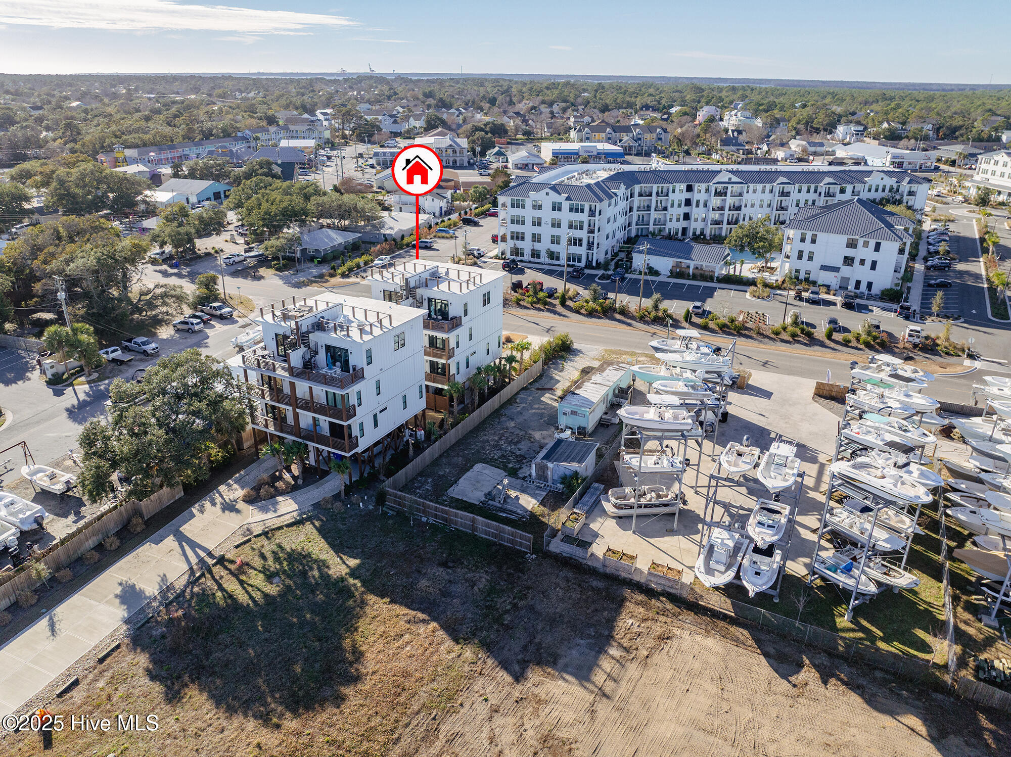 100542866 | Photo 44