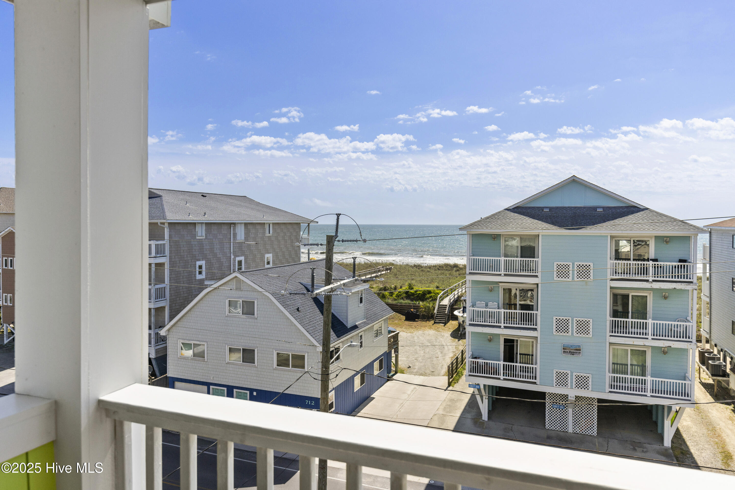 100546284 | Photo 67