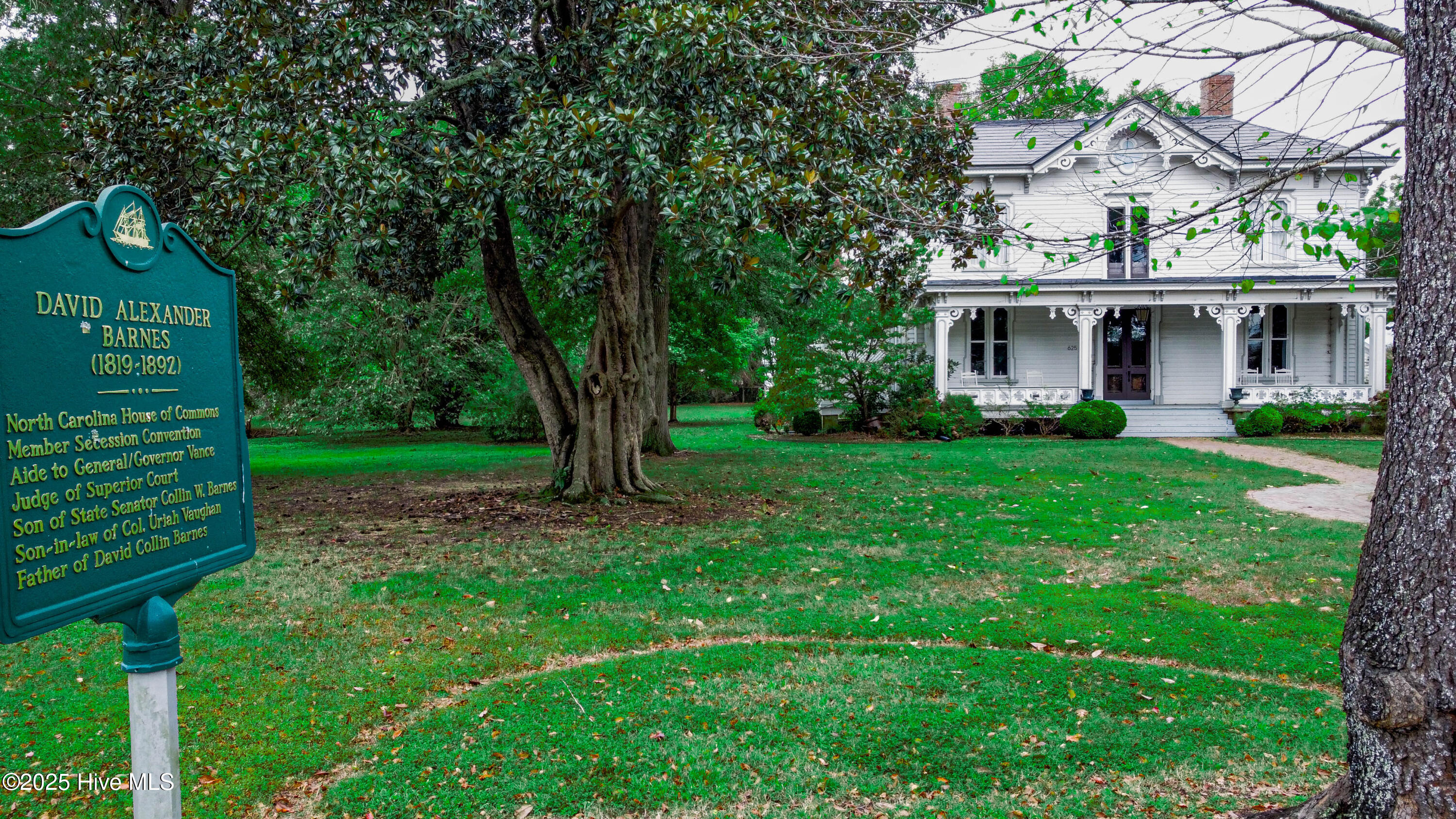 Homes for sale in Murfreesboro, NC | 625 W Main St, Murfreesboro, NC 27855 | MLS# 100536933