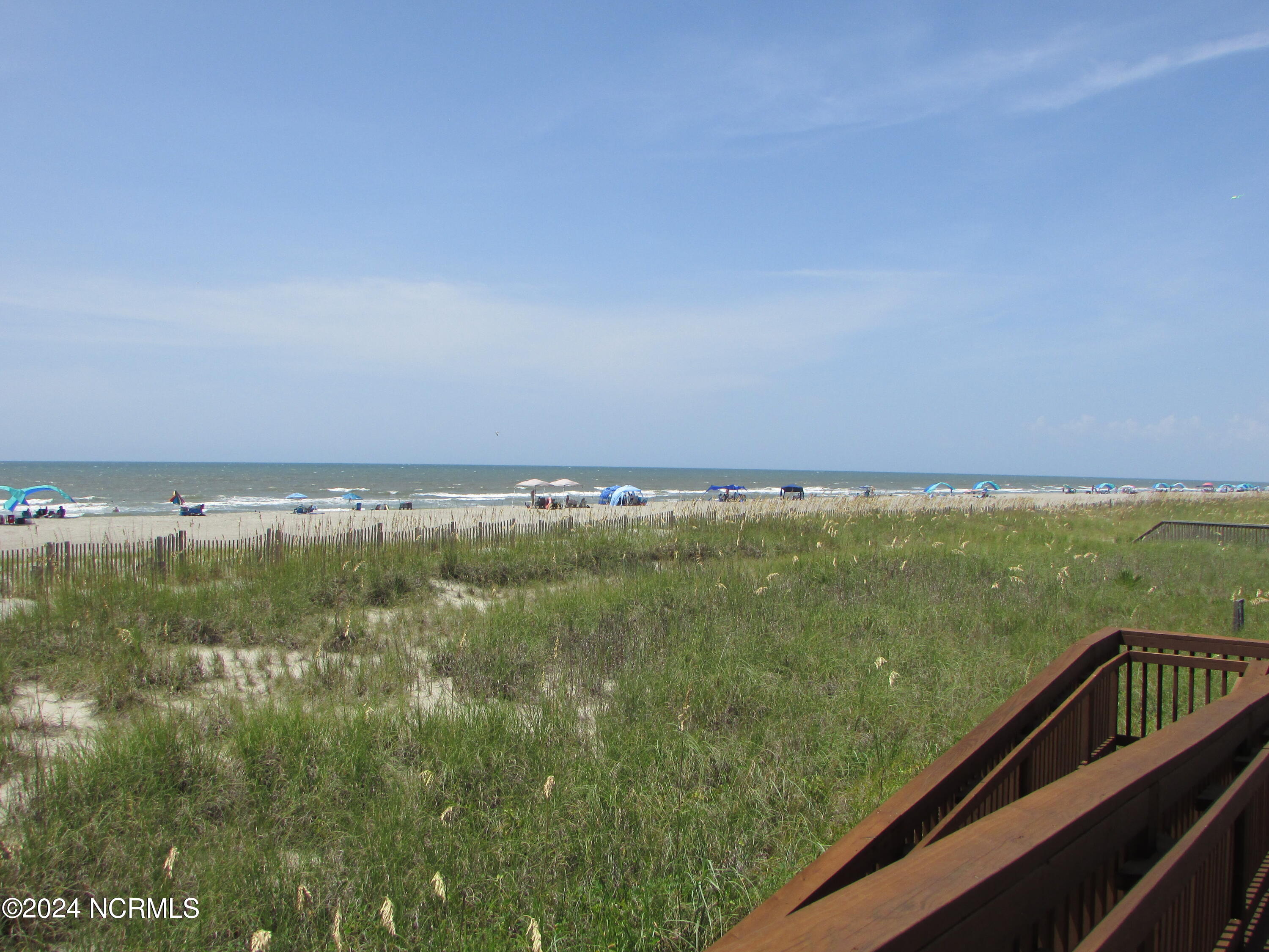 100560867 | Photo 44