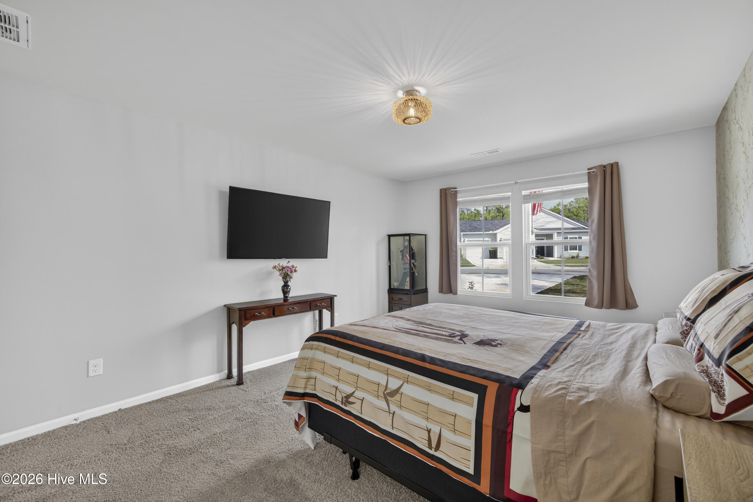 100560520 | Photo 31