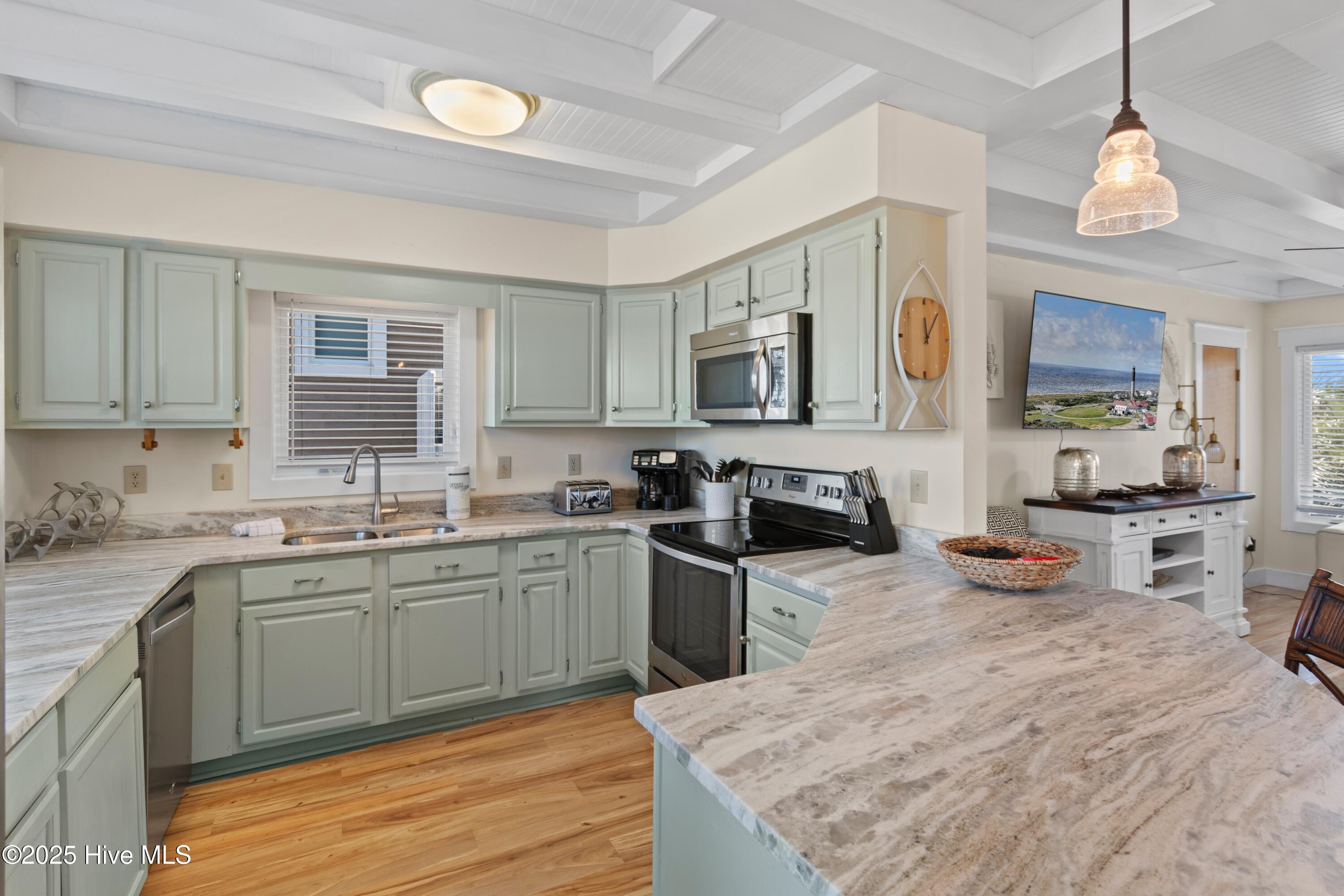 100494024 | Photo 17