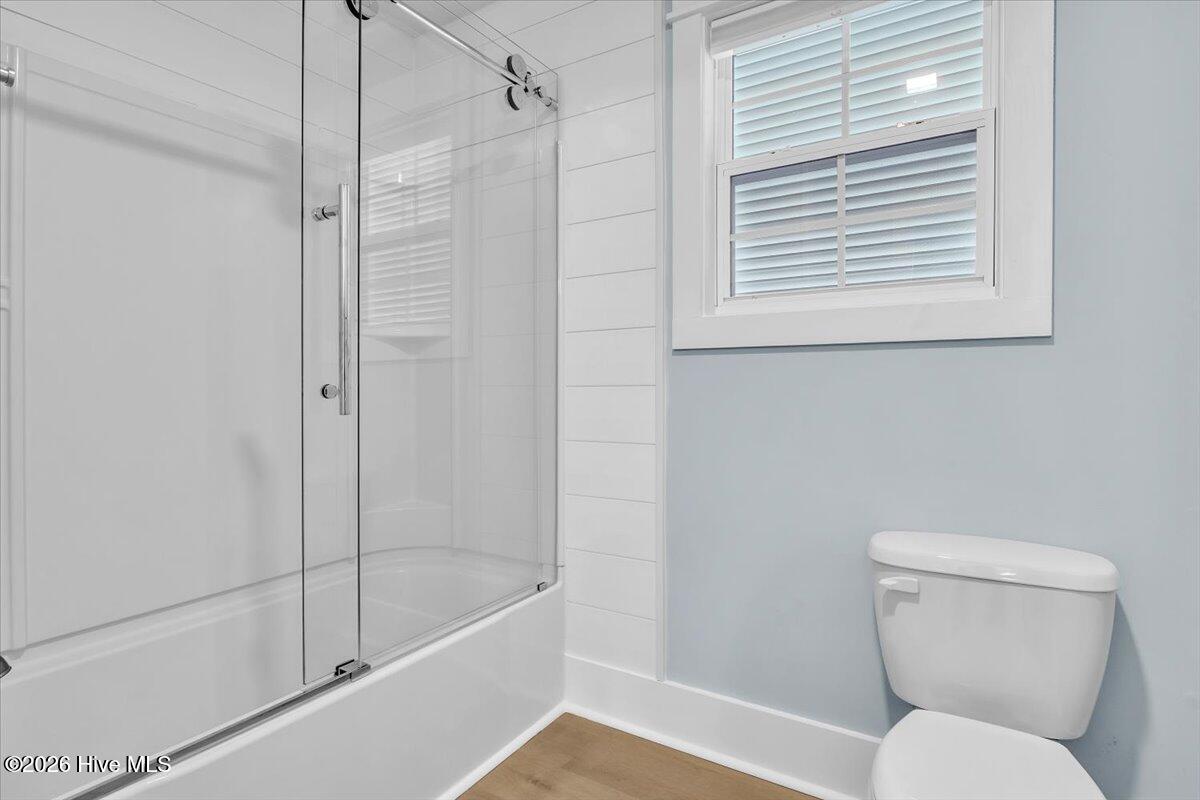 100551826 | Photo 39