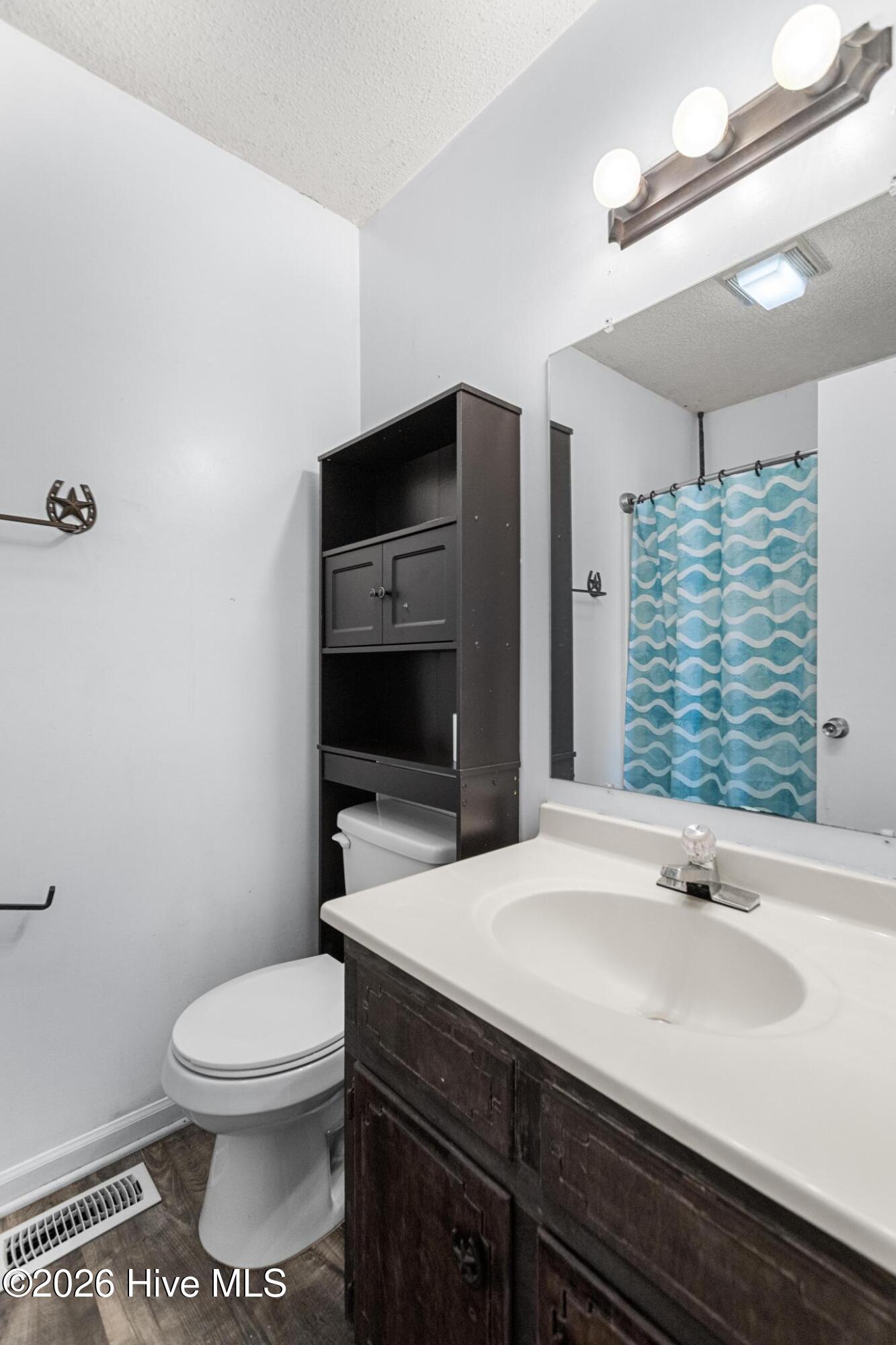 100541660 | Photo 16