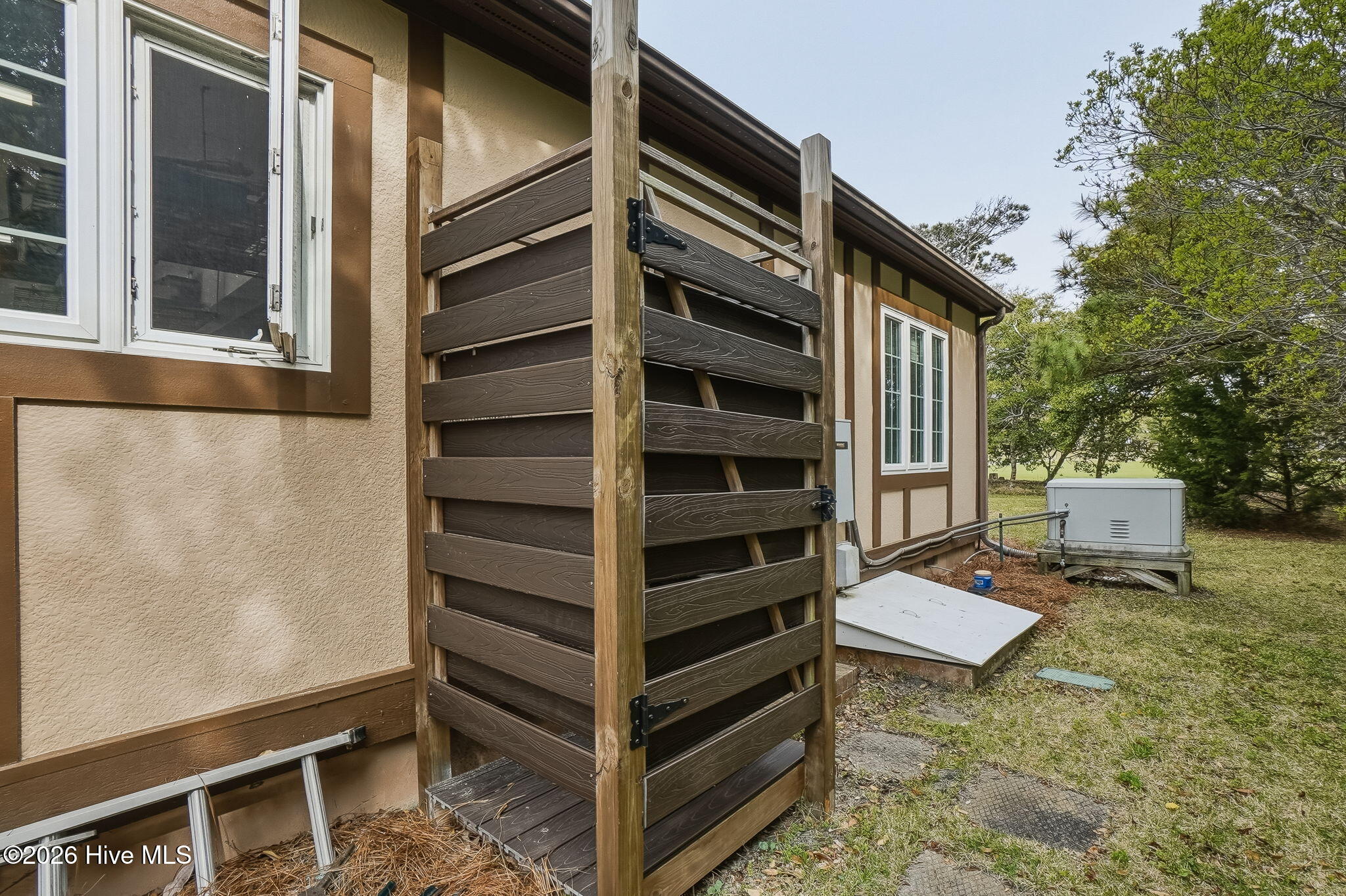 105 Laurel Court,Pine Knoll Shores