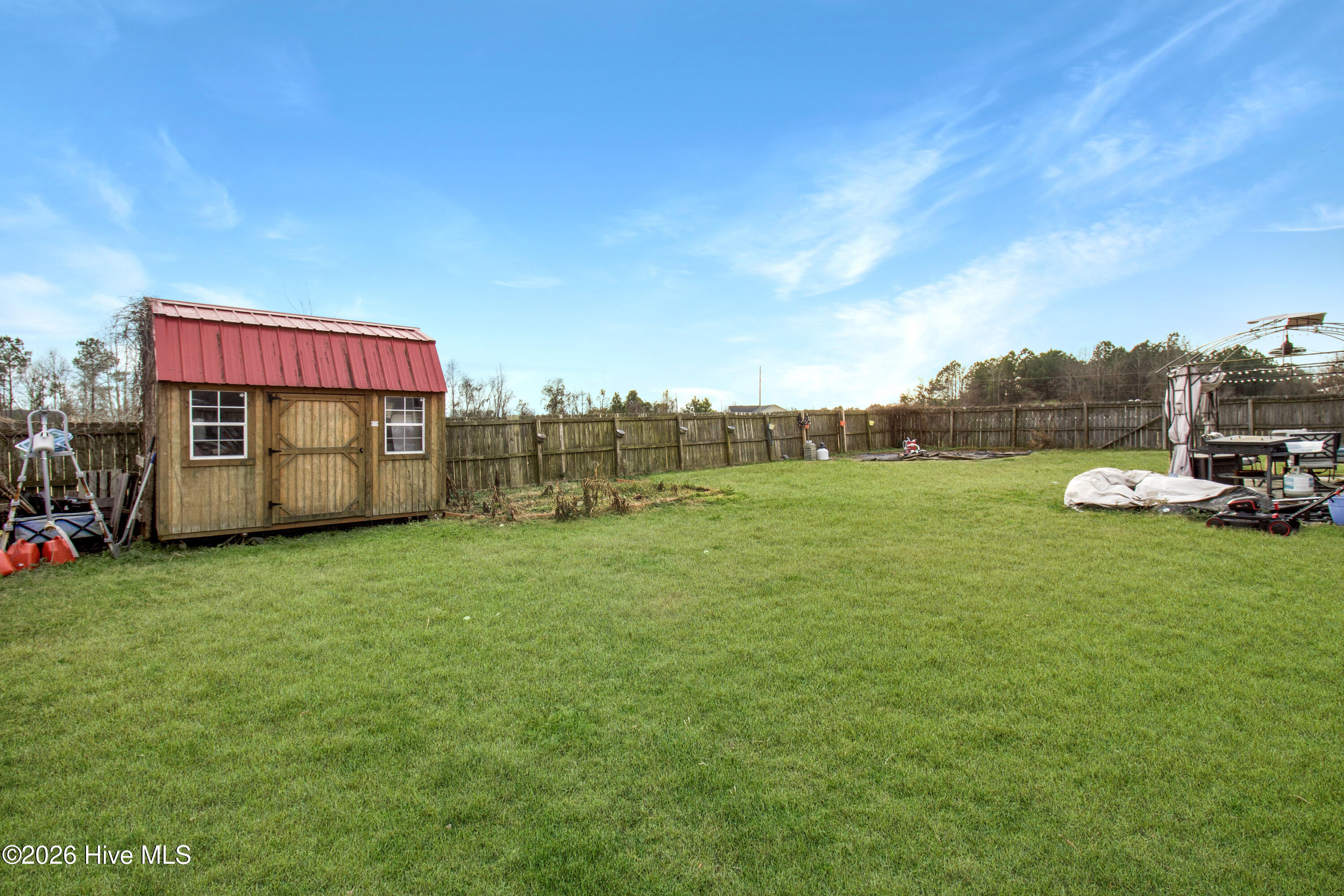 100547353 | Photo 29